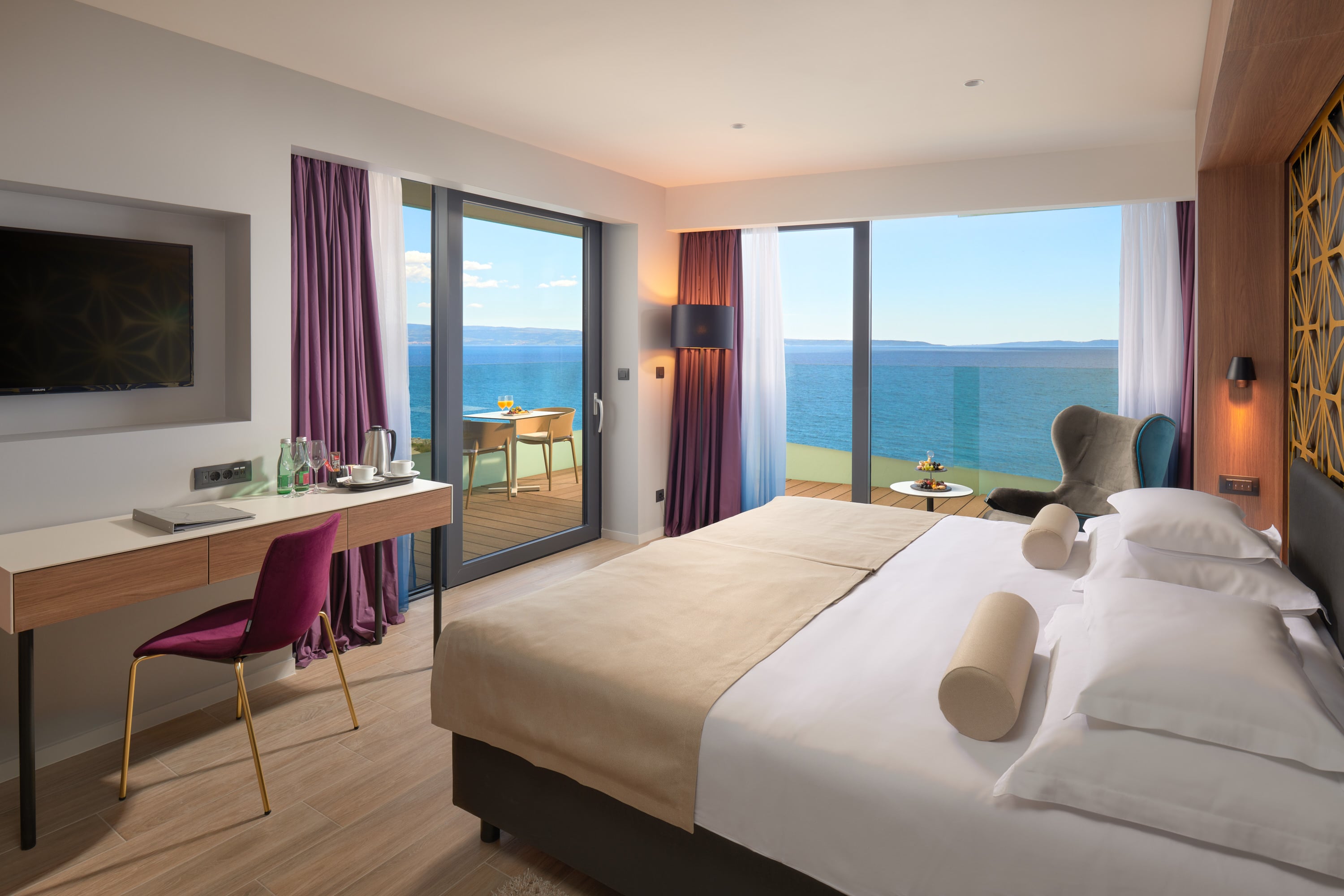 Double or Twin Deluxe Sea View