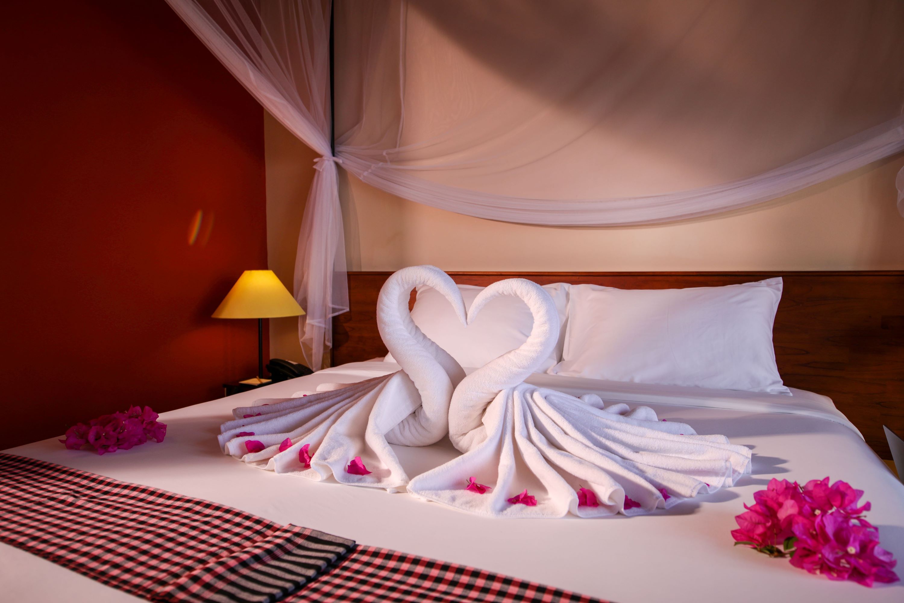 Family Room Garden View with Balcony