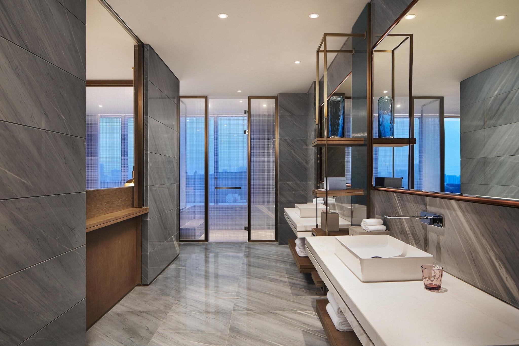 Suite Executive King Bed