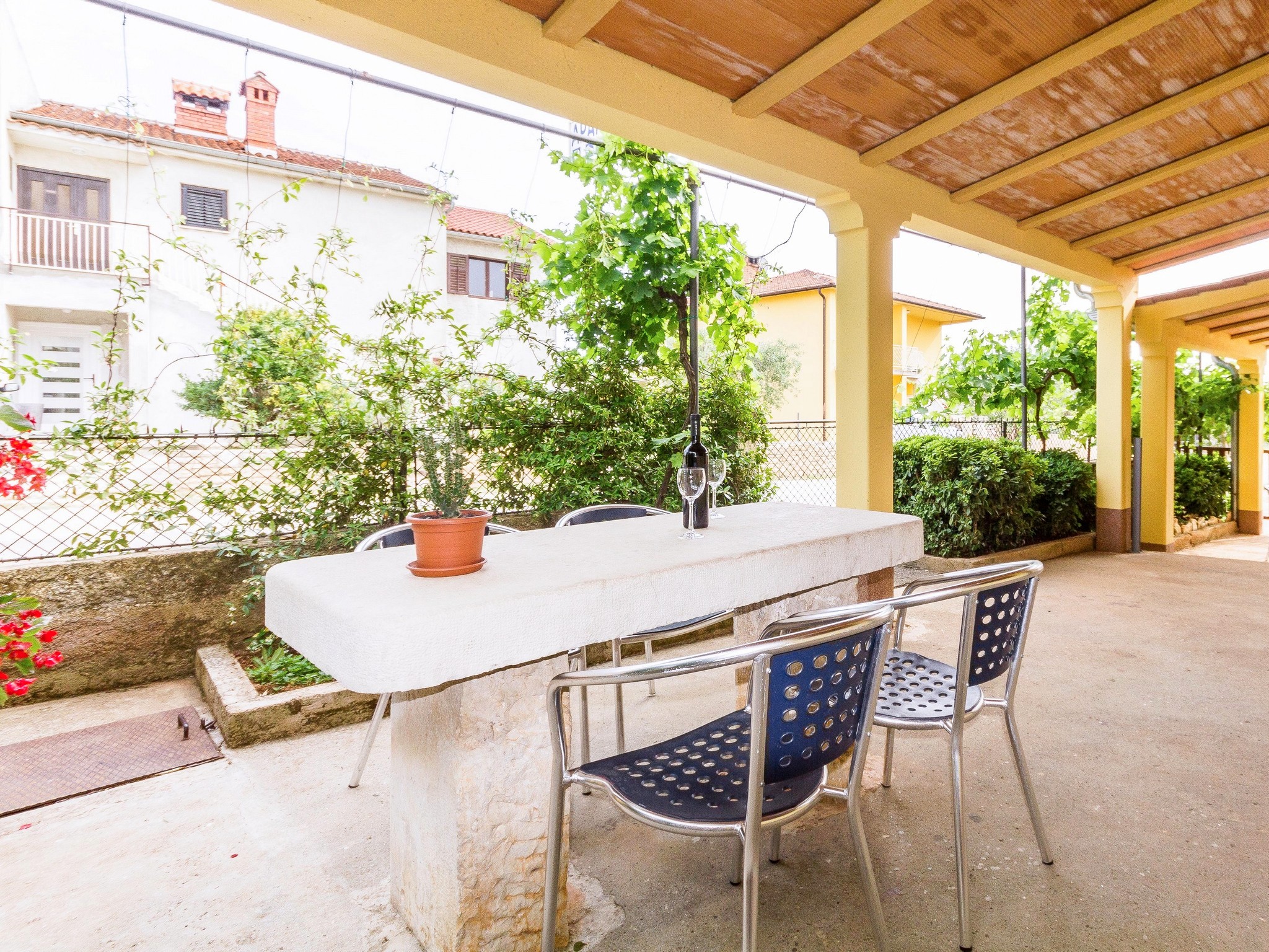 Apartment Capacity 5