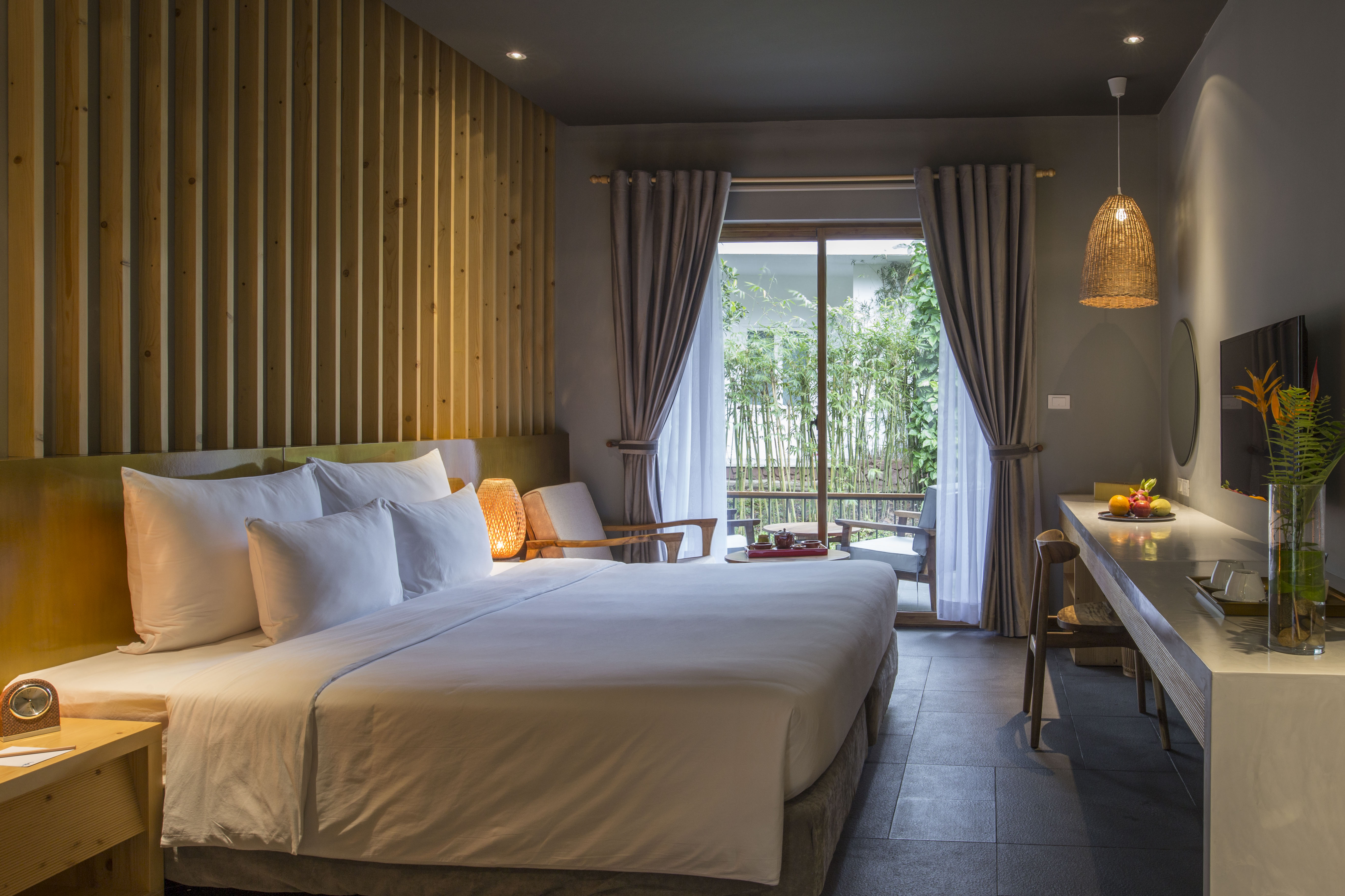 Single Deluxe Premium