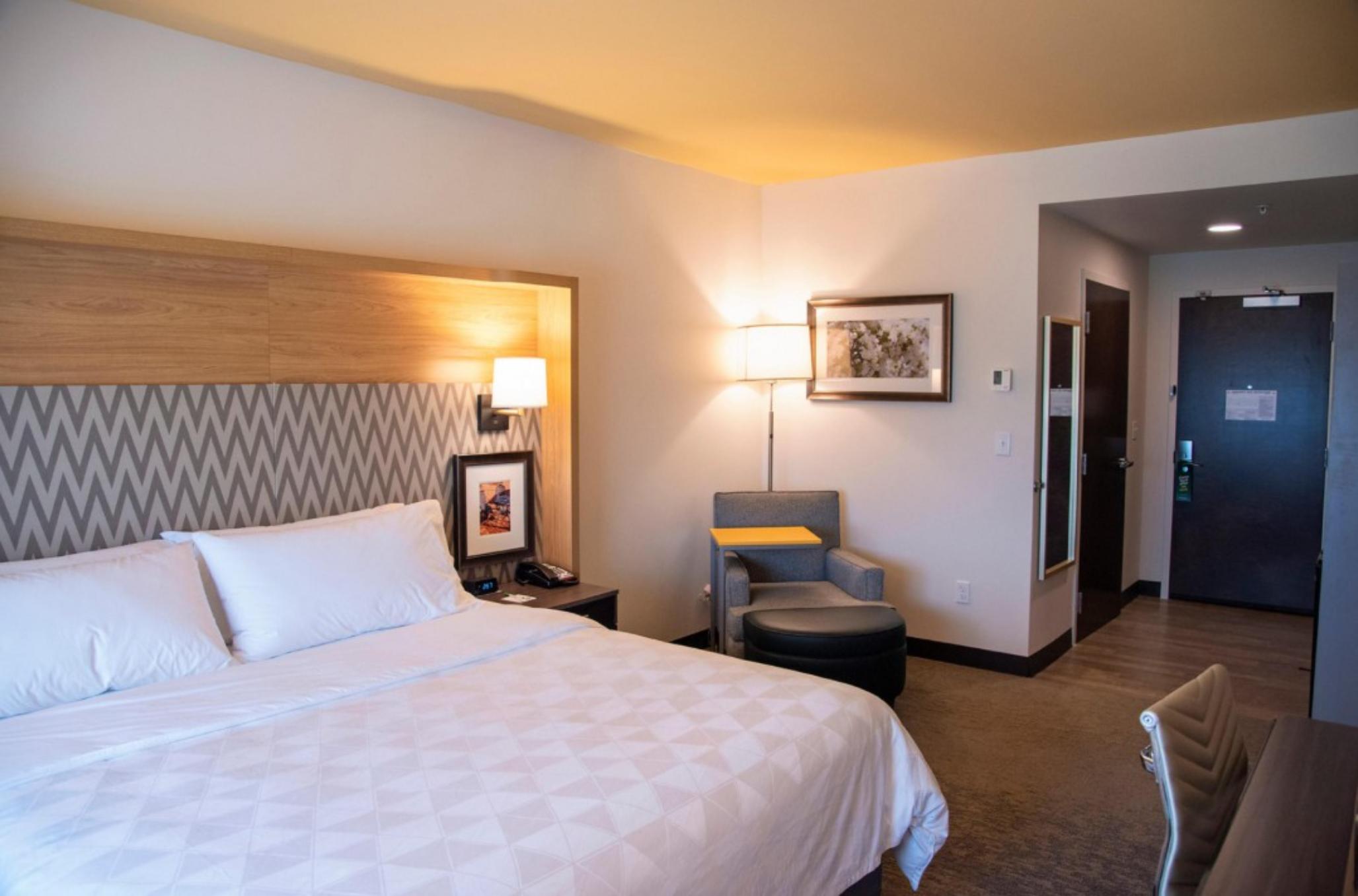 Double Accessible King Size Bed