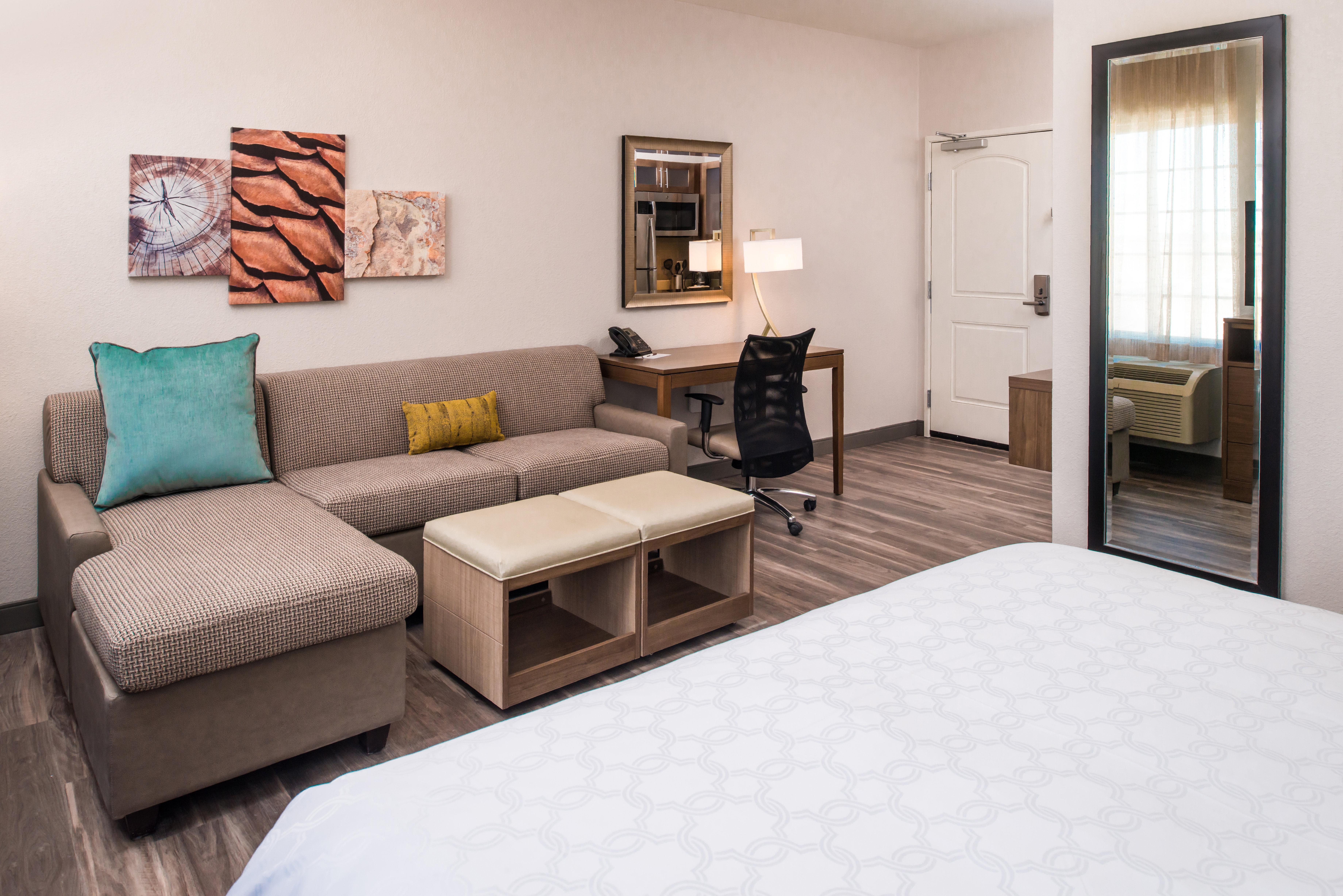 Studio Queen Size Bed