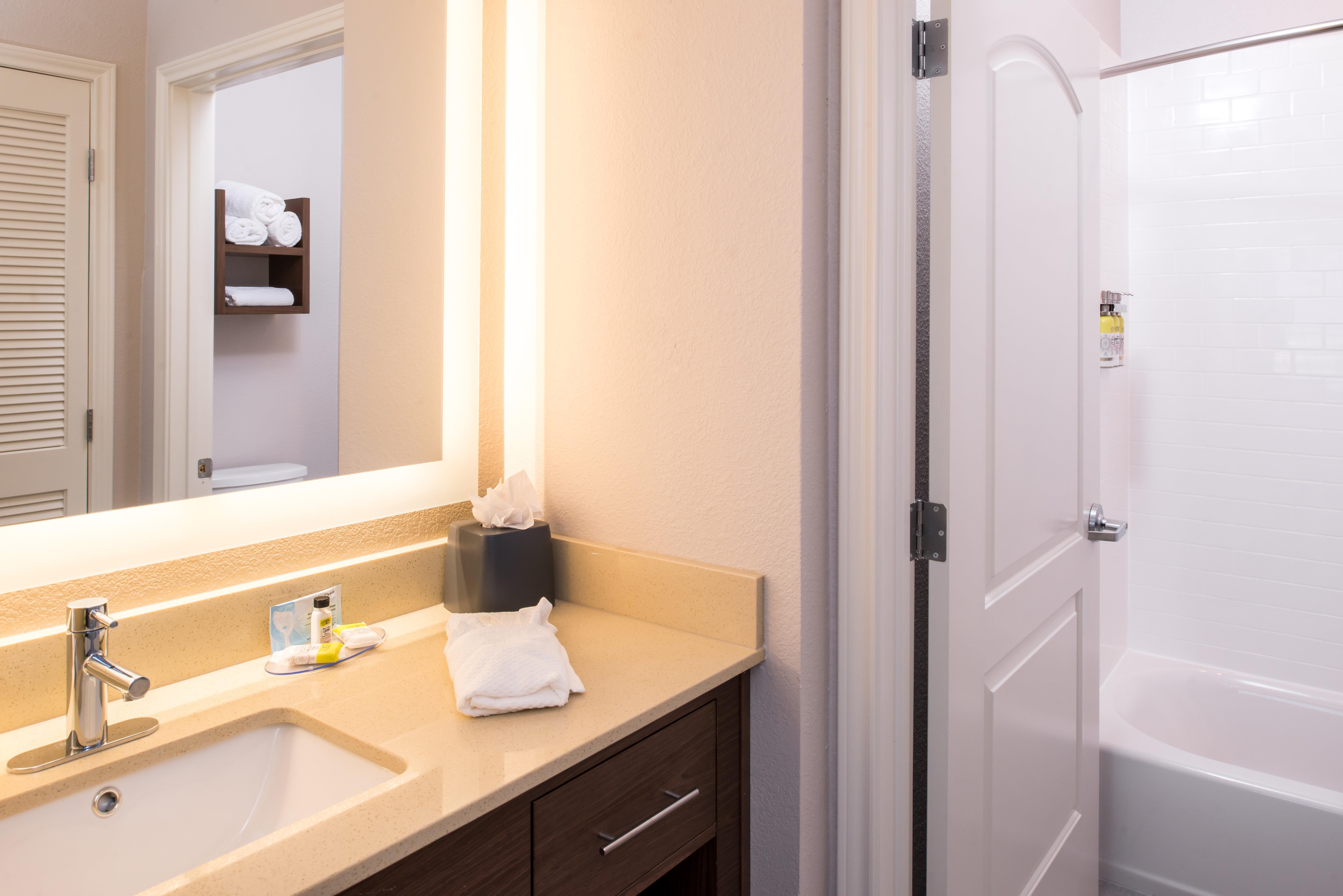 Studio Queen Size Bed