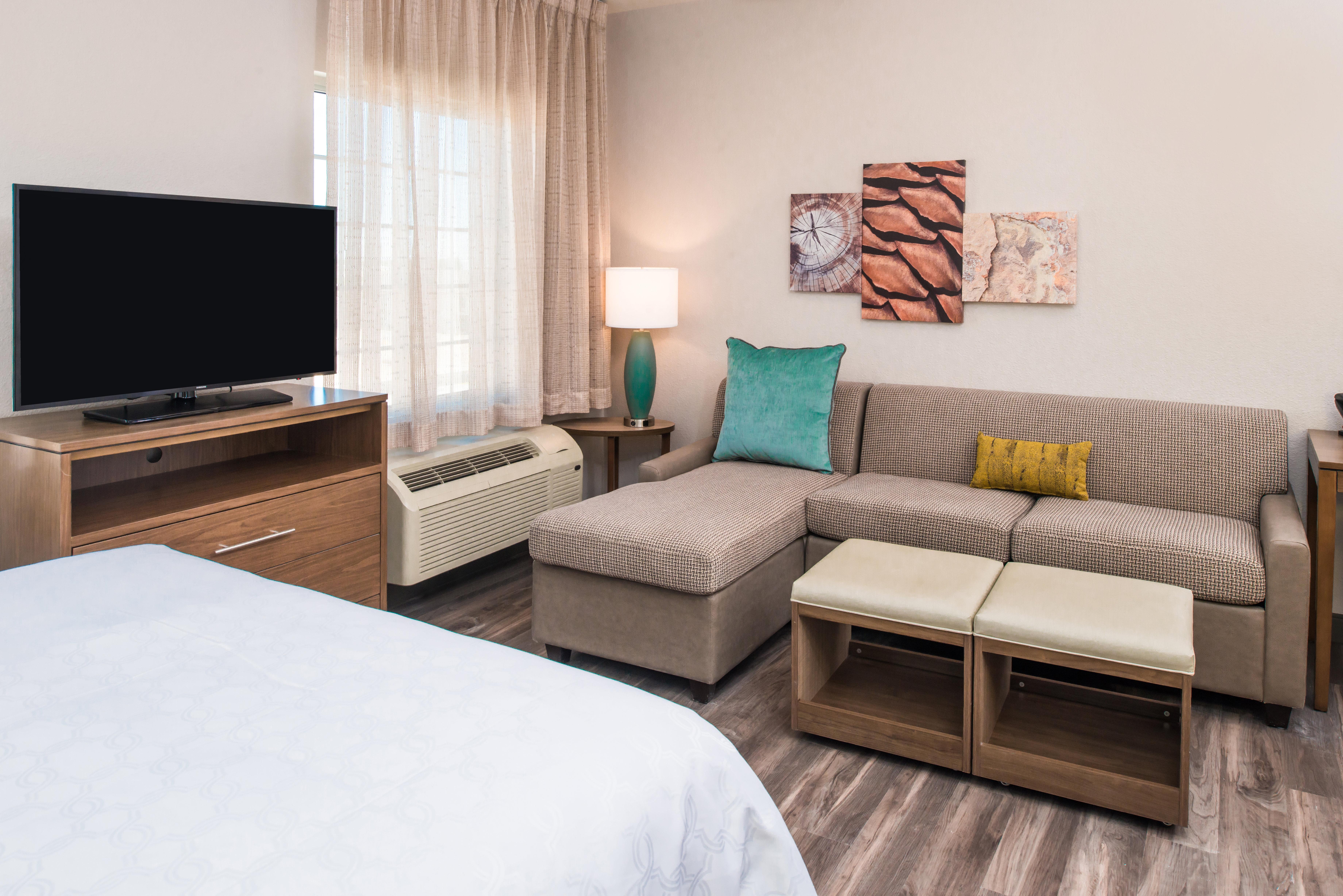 Studio Queen Size Bed