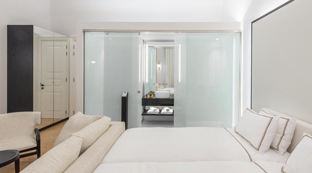 Double or Twin Superior Sea View