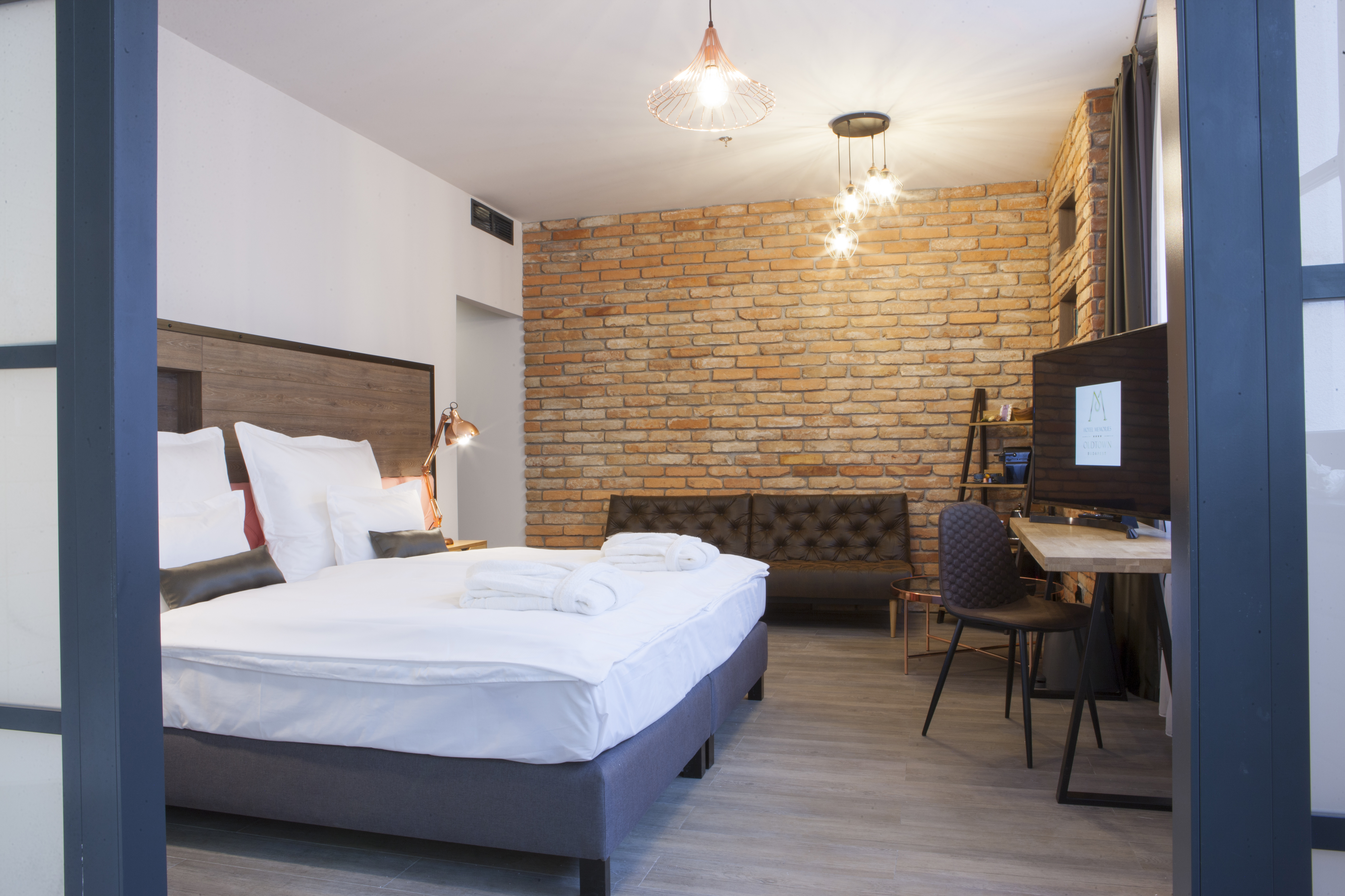 Double or Twin Executive