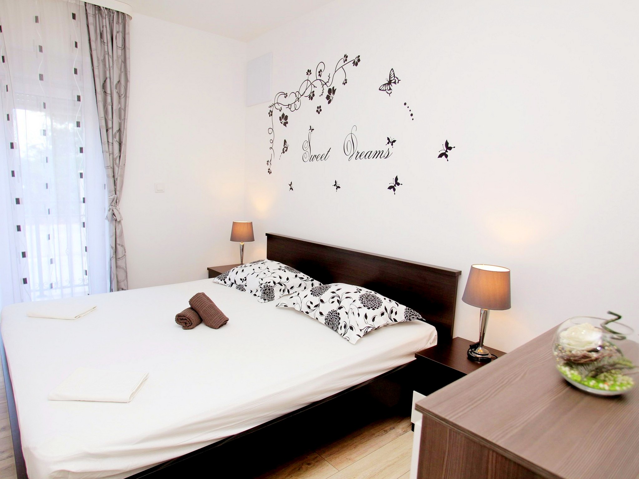 Apartment Capacity 4