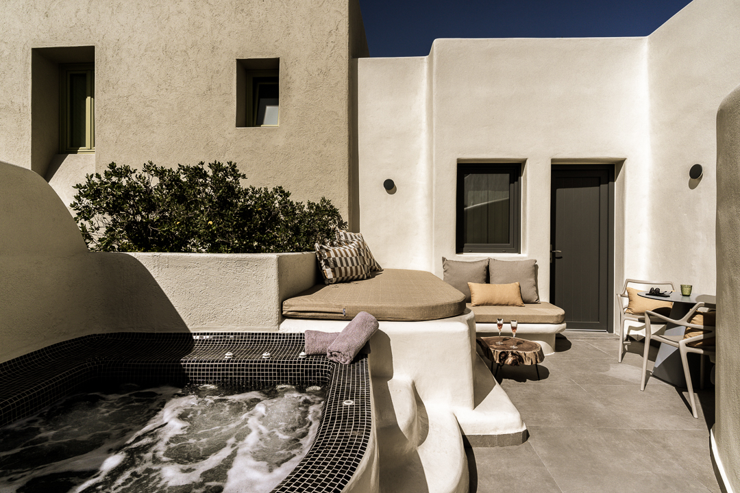 Junior Suite with Jacuzzi