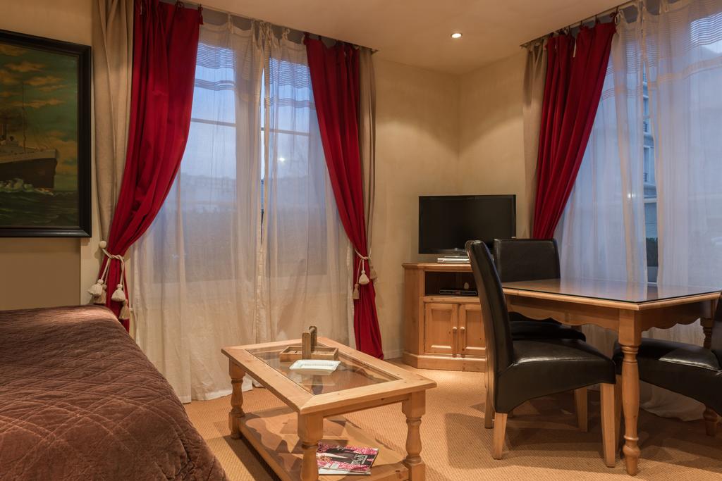 Apartment Capacity 4