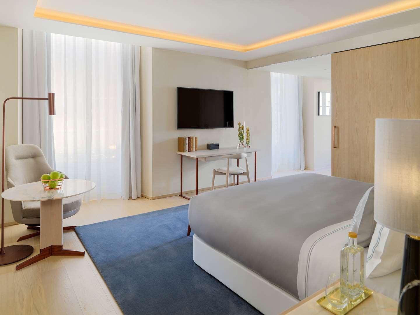 Double Grand Deluxe