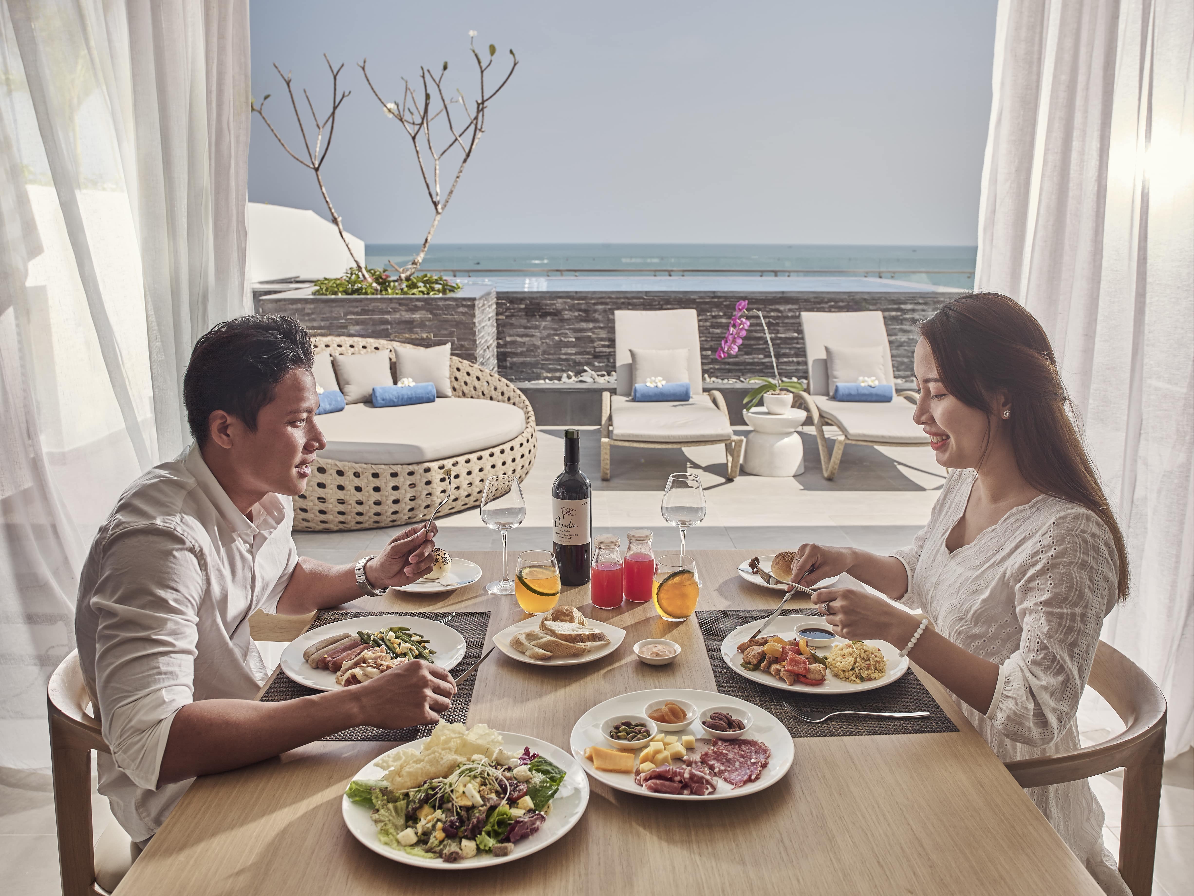 Apartment with Views