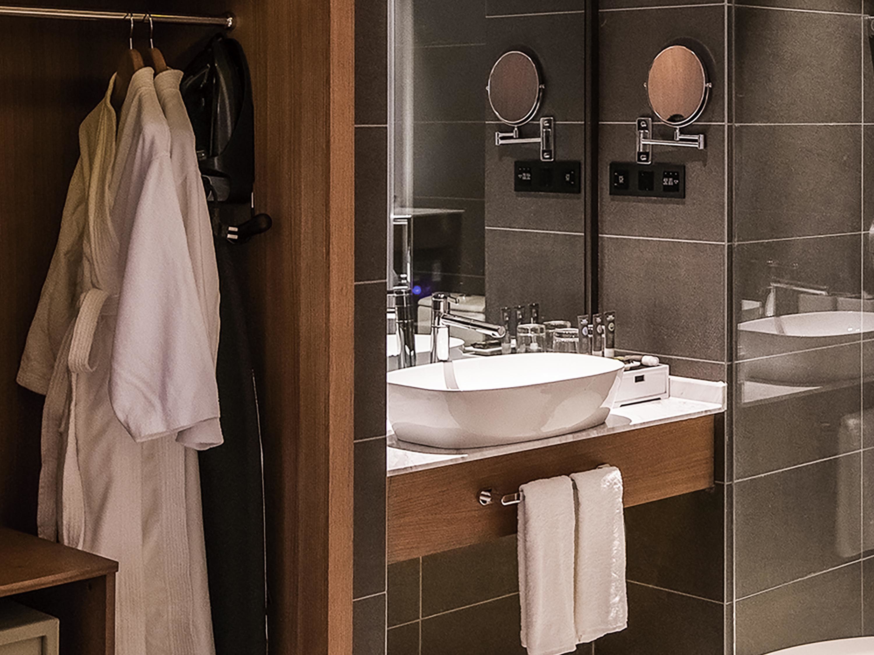 Double Executive King Bed