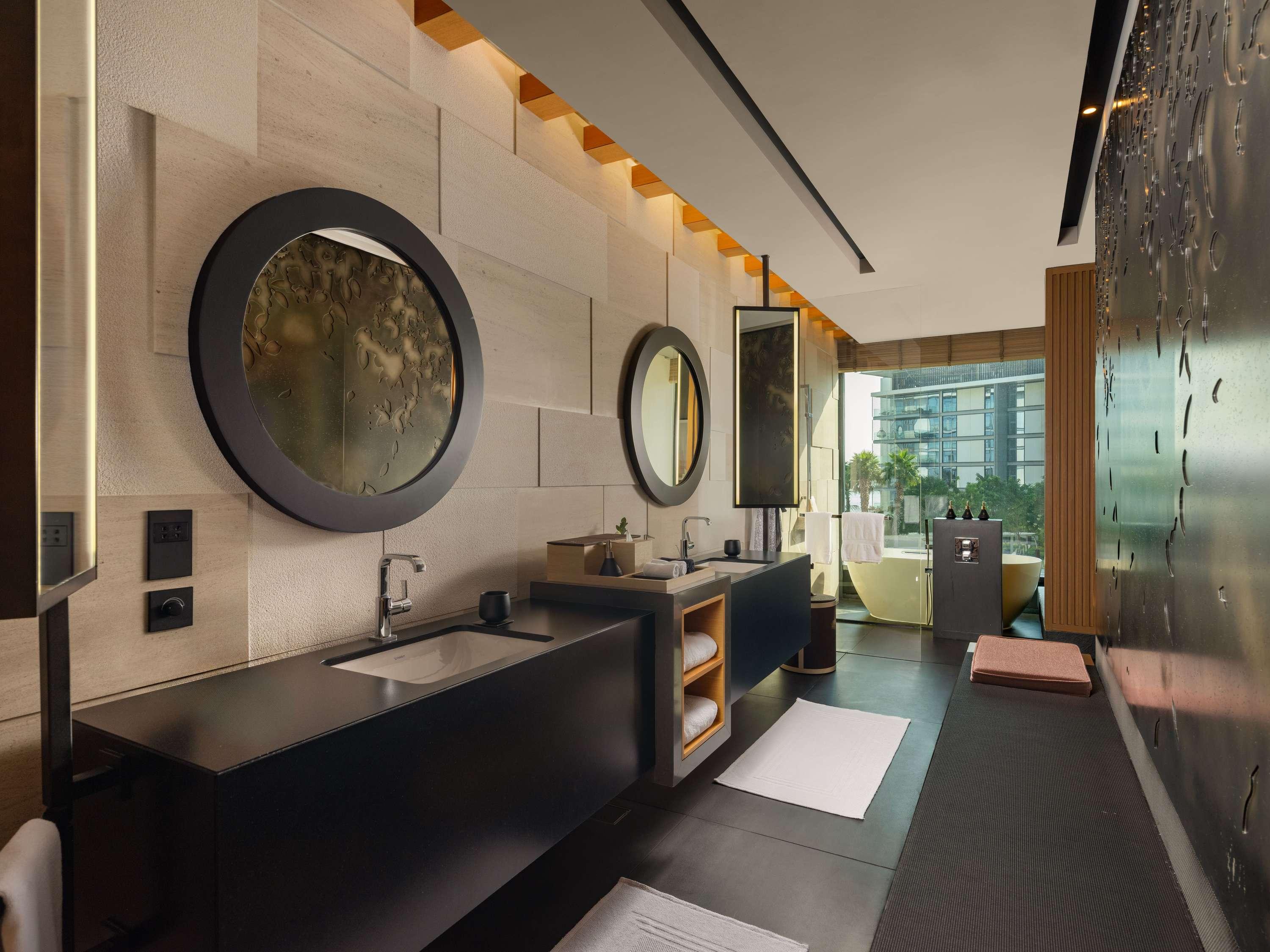 Twin Deluxe Ocean Front