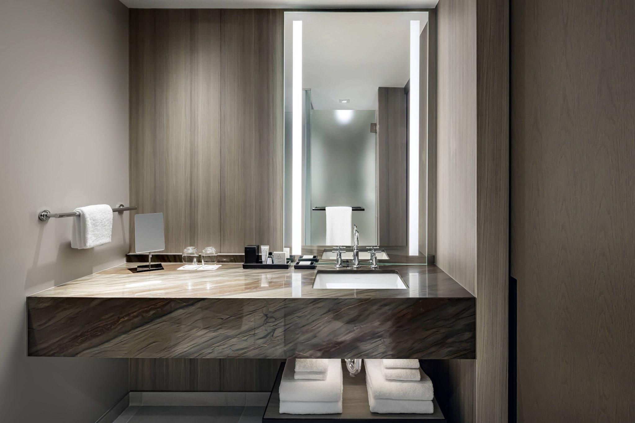 Double Executive Two Queen Beds