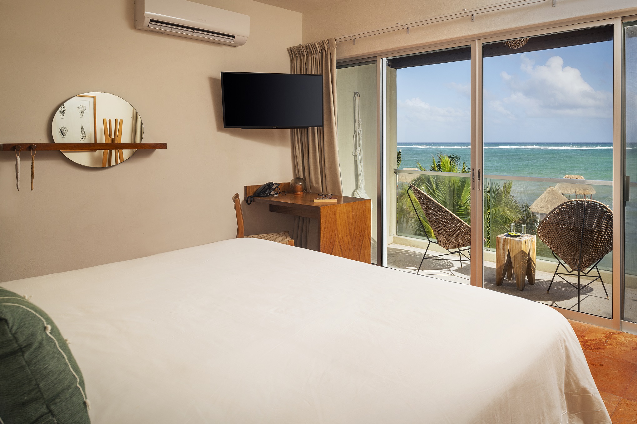 Room Deluxe Beach Front