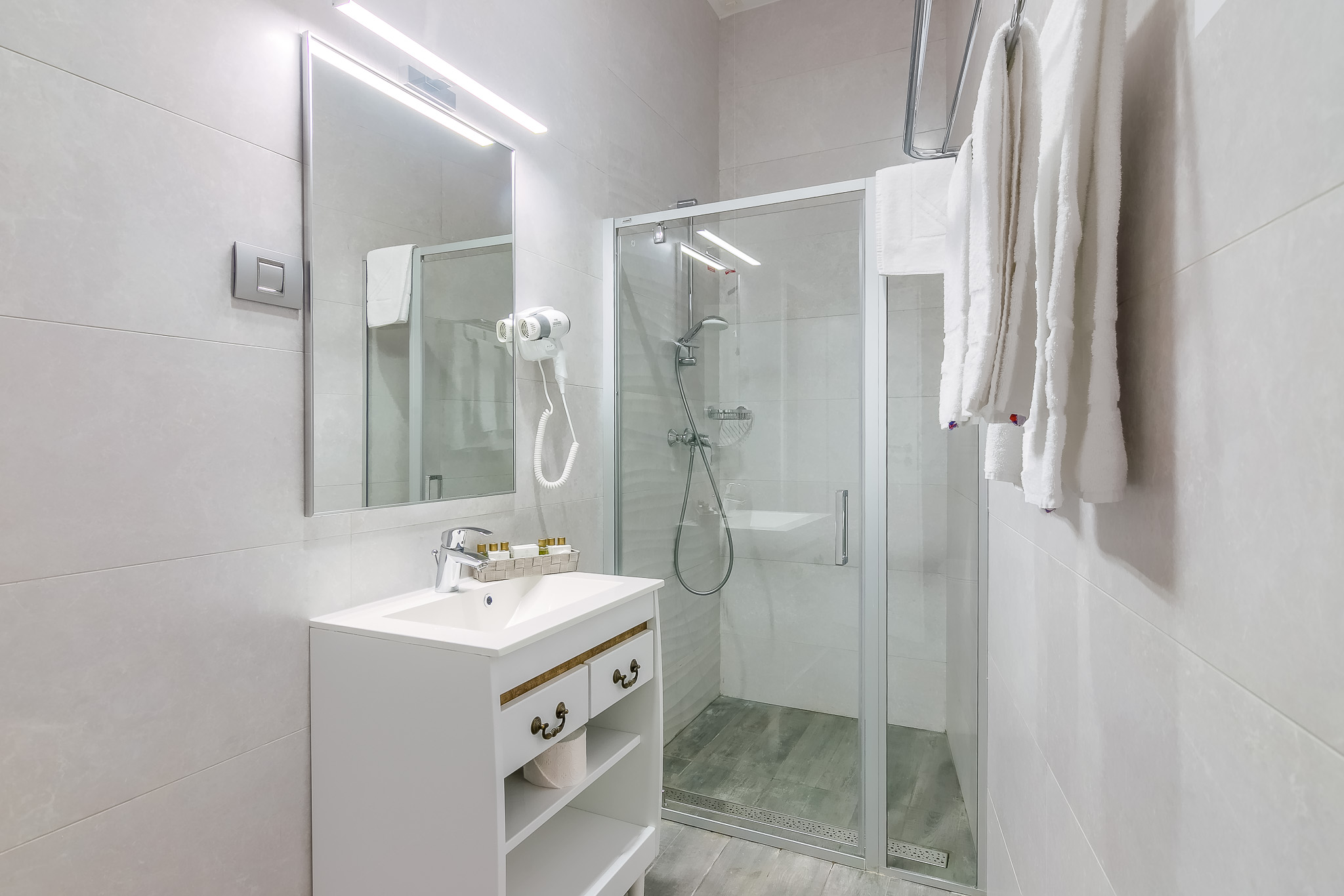 Double Deluxe Superior