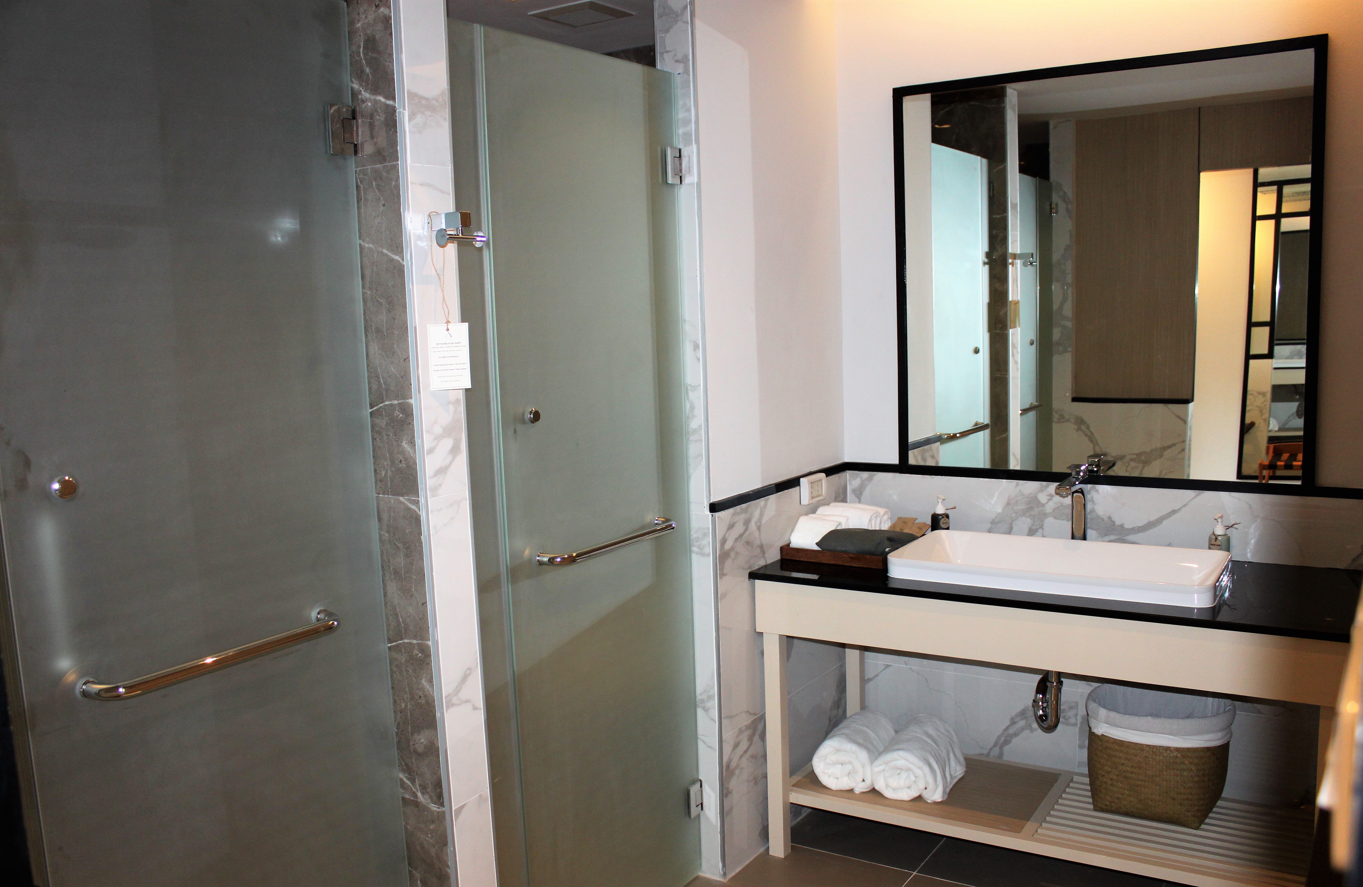 Double or Twin Deluxe