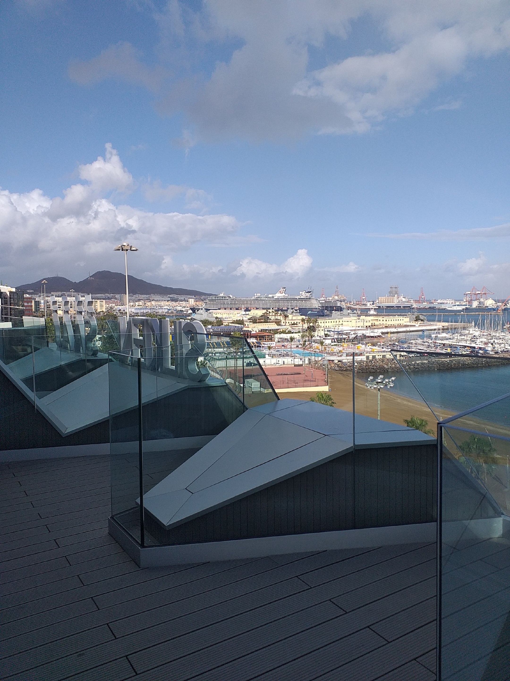 Double or Twin Deluxe