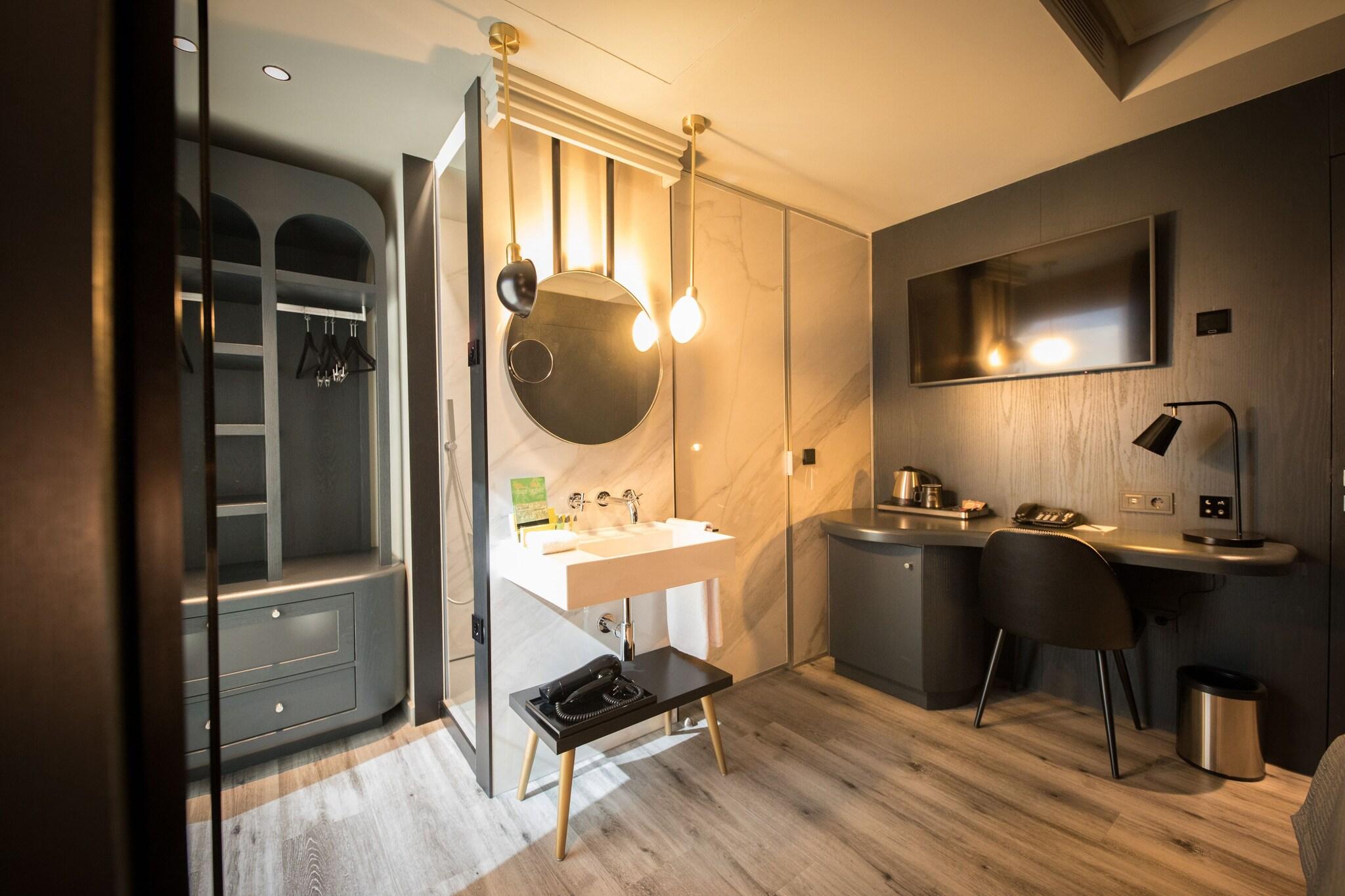 Family Room Two Bedrooms