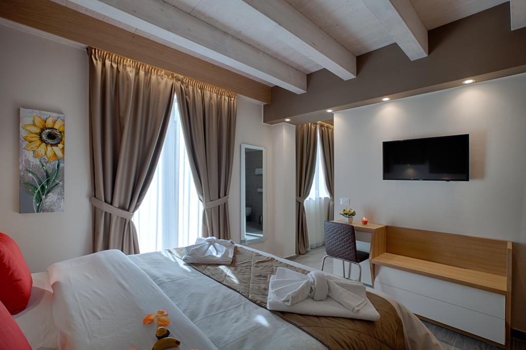 Double or Twin Standard