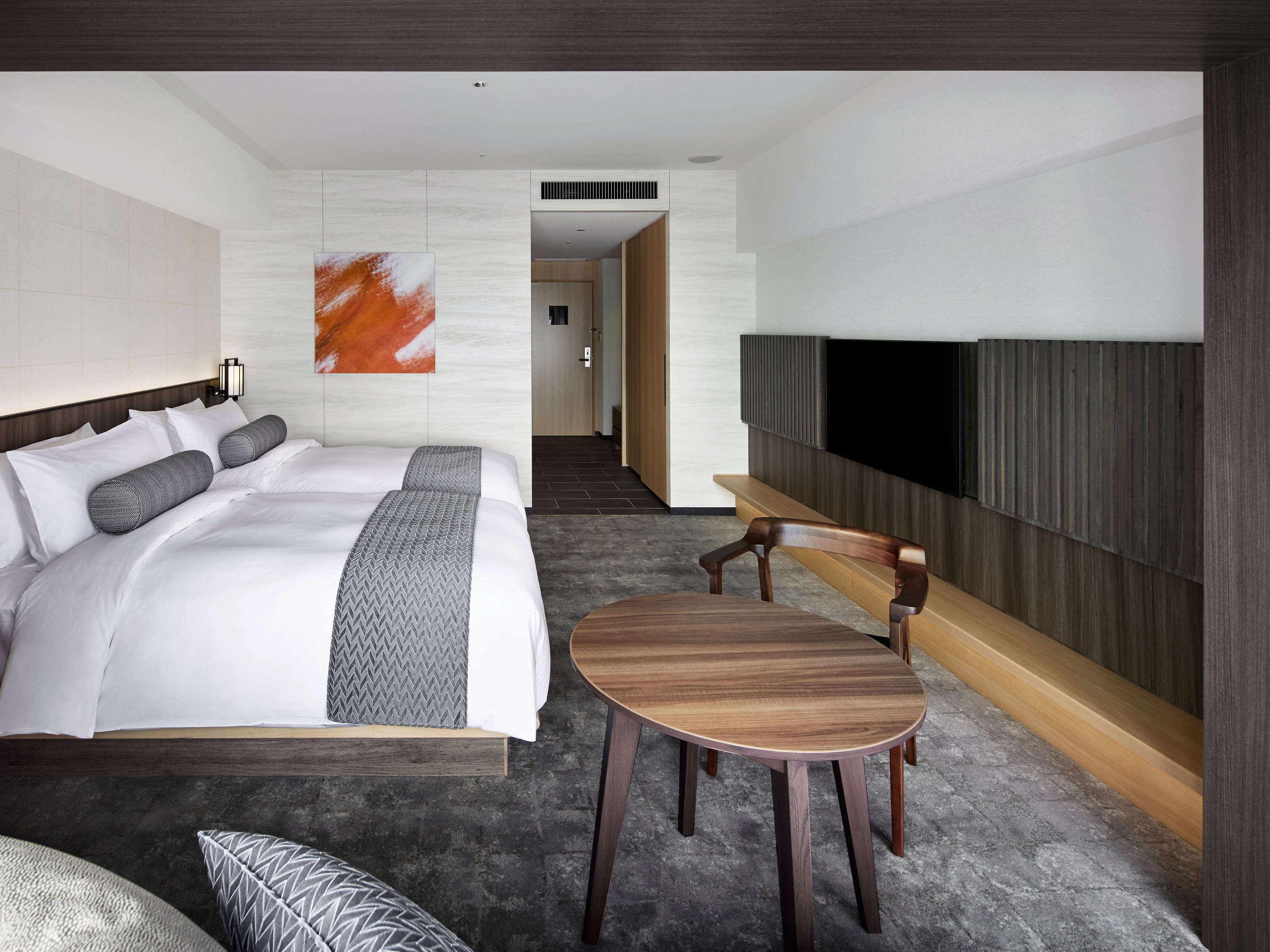 Double Deluxe King Bed