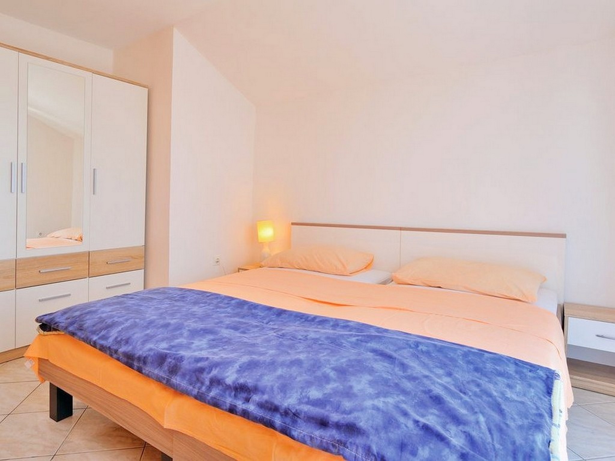 Apartment Capacity 2