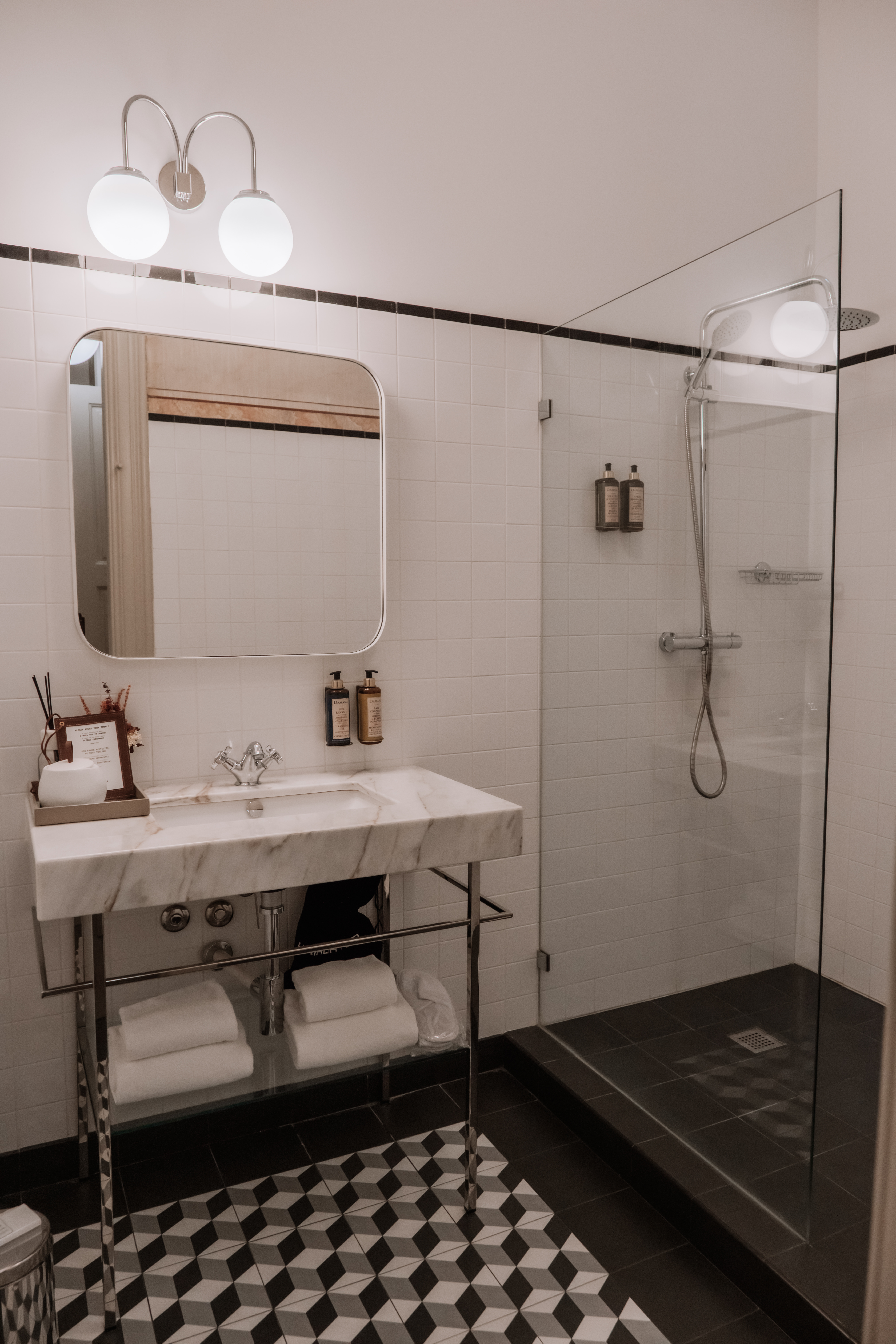 Double or Twin Deluxe