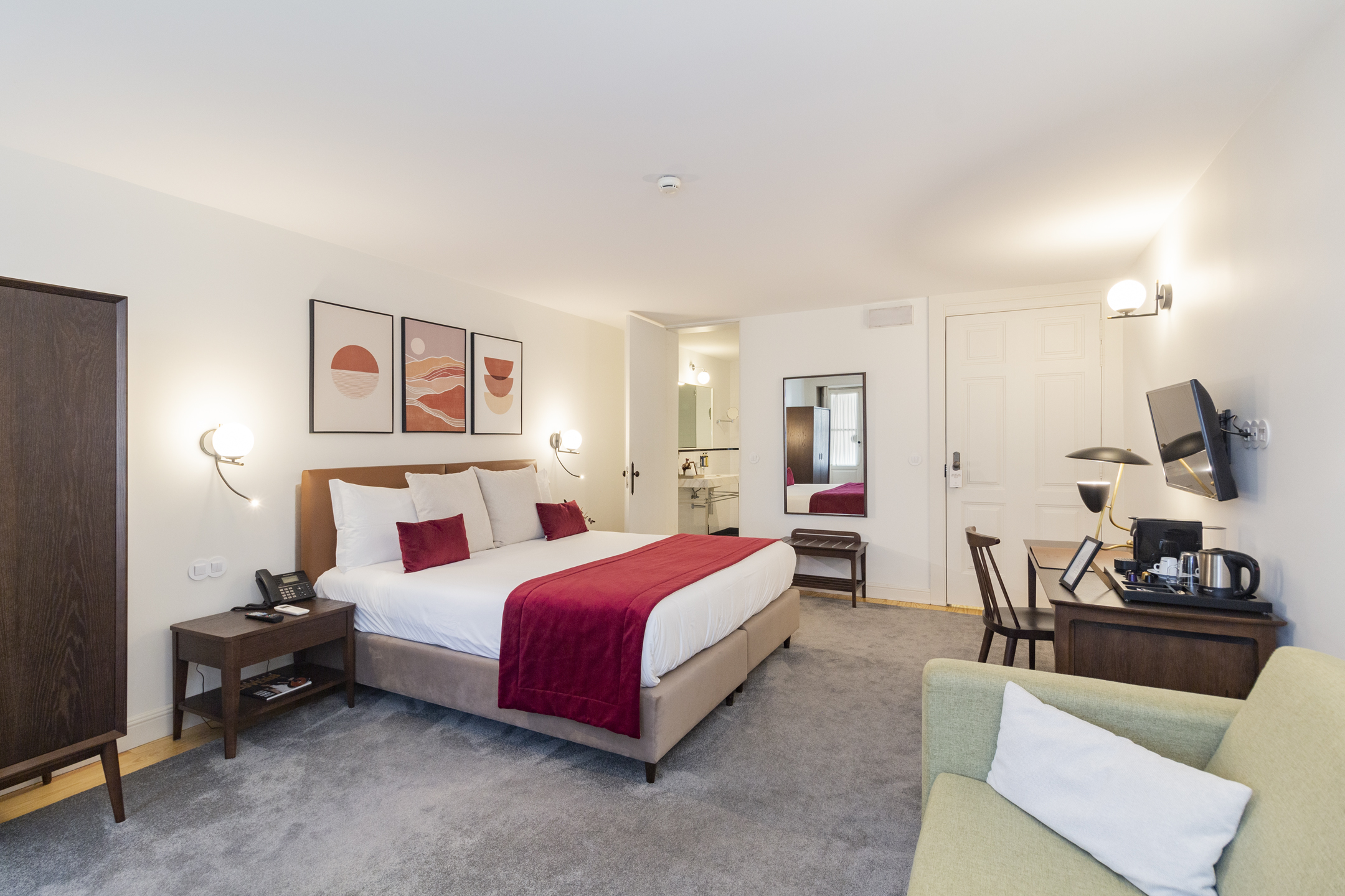 Double or Twin Deluxe