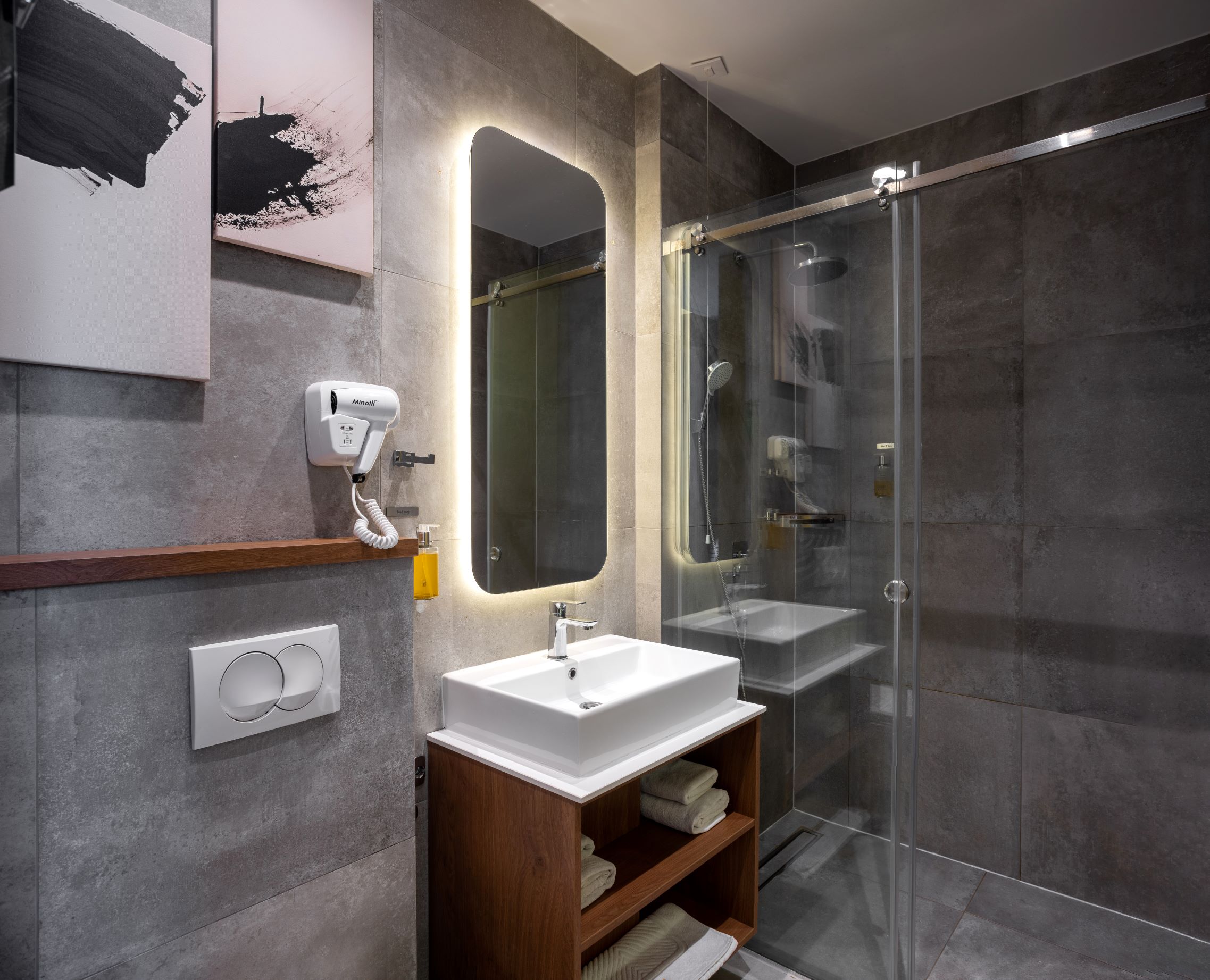 Double or Twin Standard