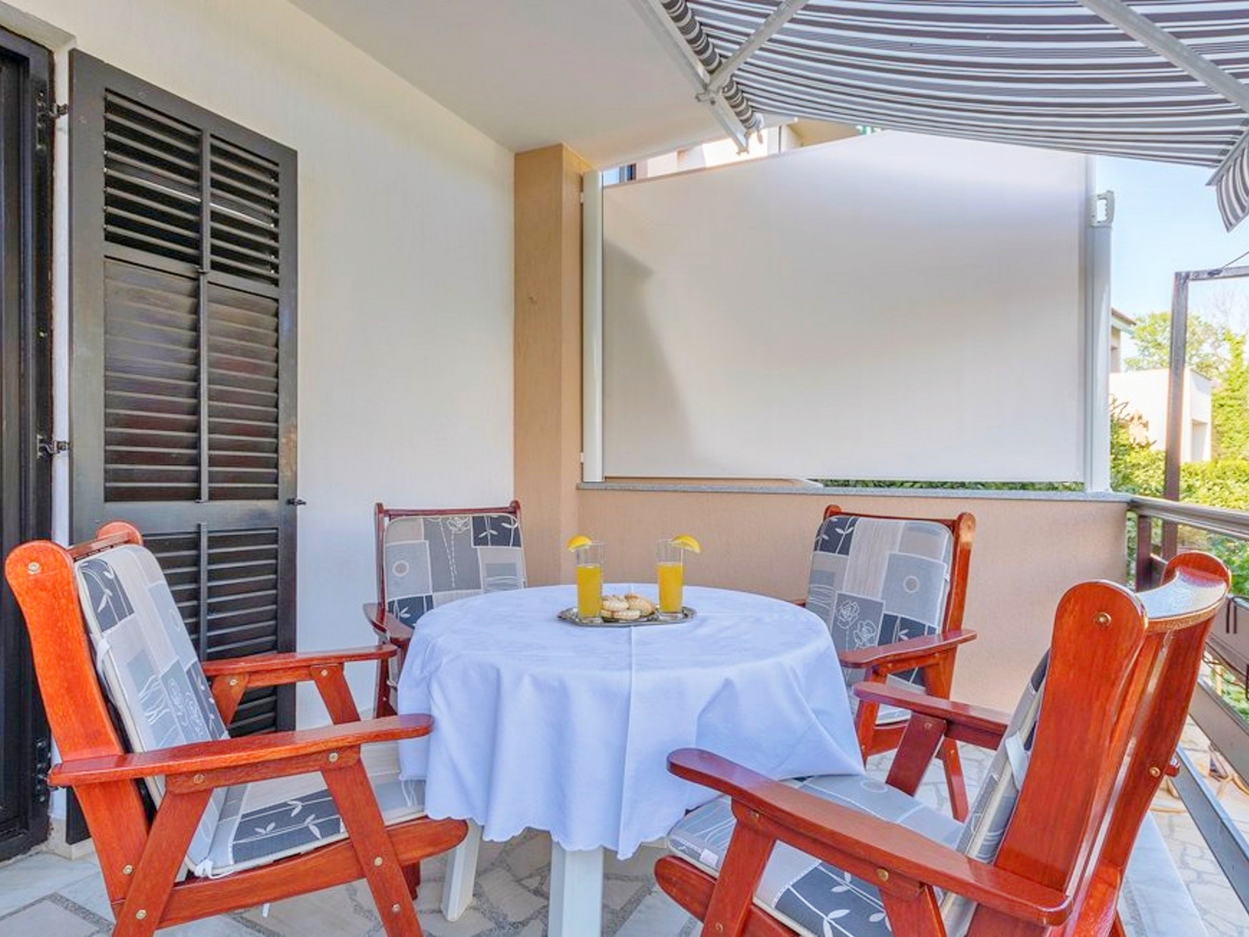 Apartment Capacity 4