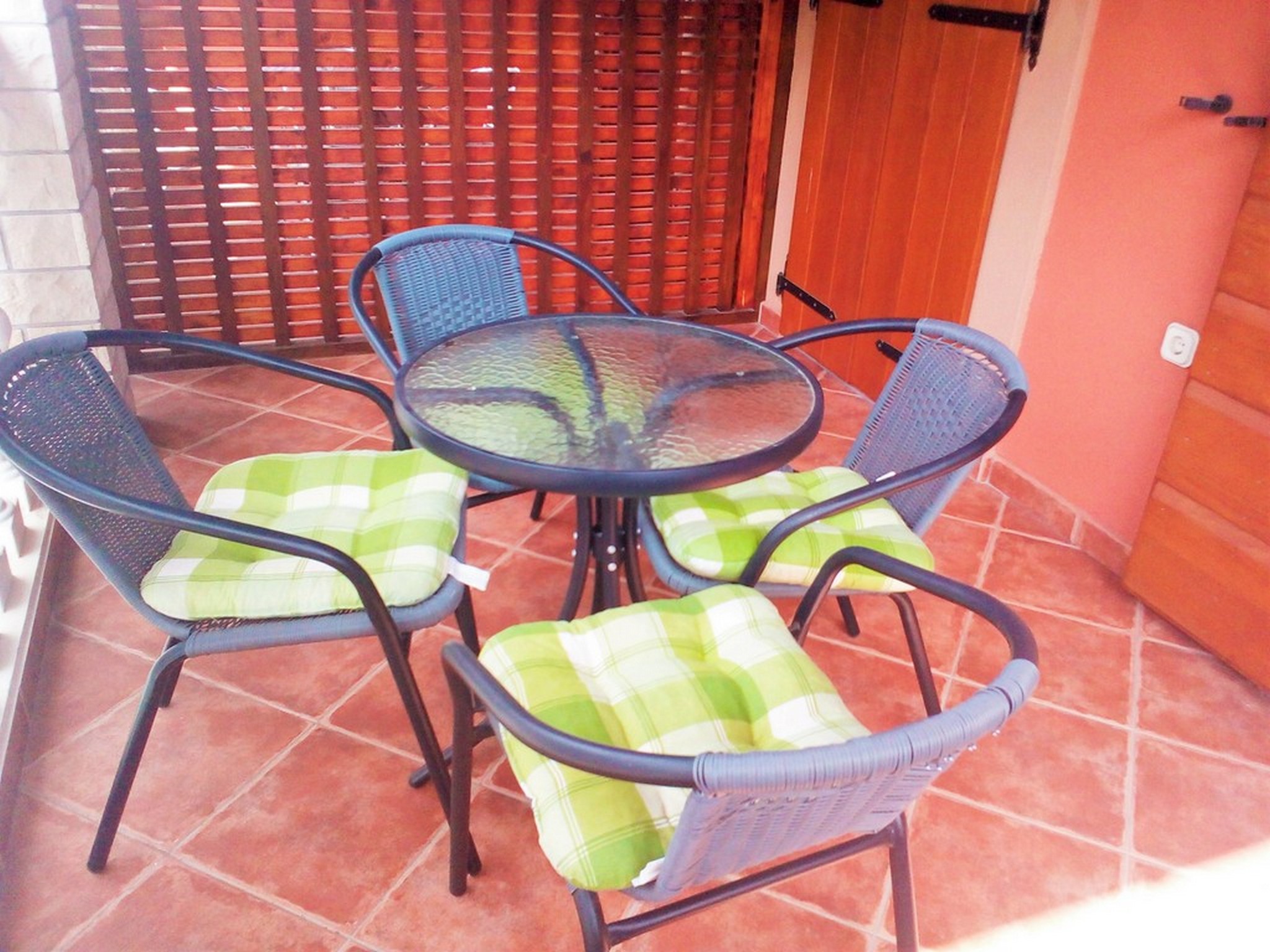 Apartment Capacity 4