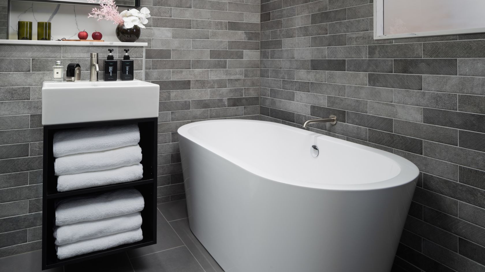 Twin Deluxe Two Queen Beds