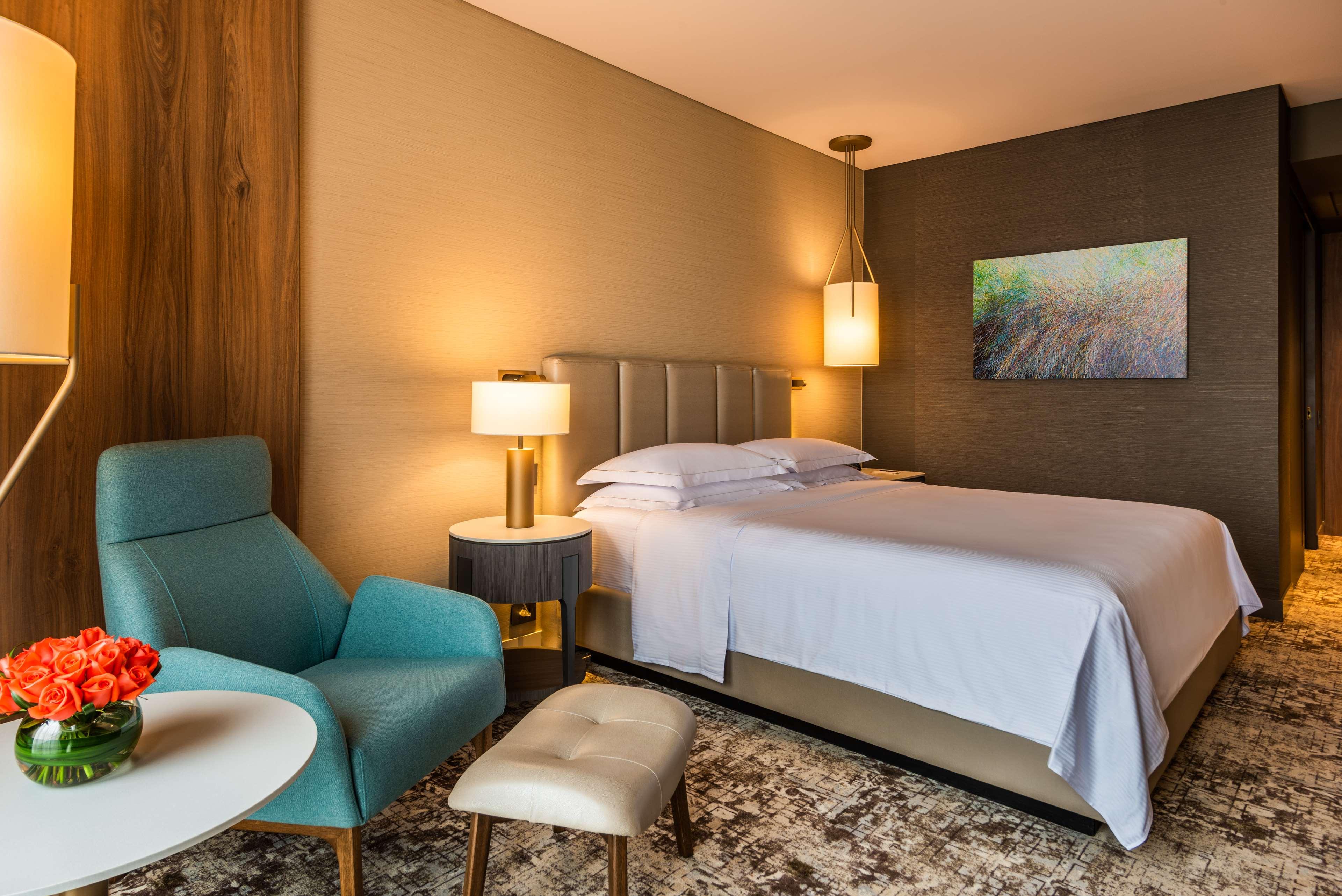 Double Accessible King Size Bed