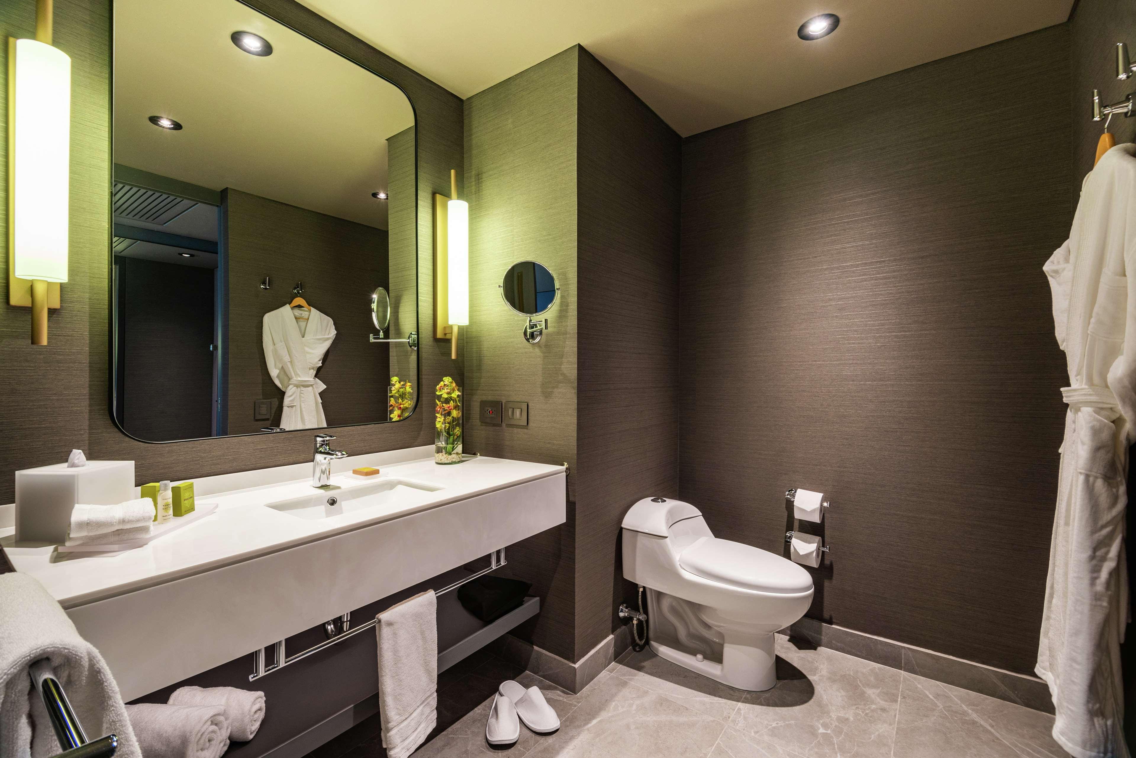 Room Executive Two Queen Beds