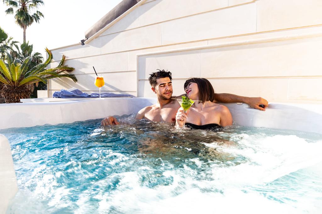 Double Deluxe with Jacuzzi