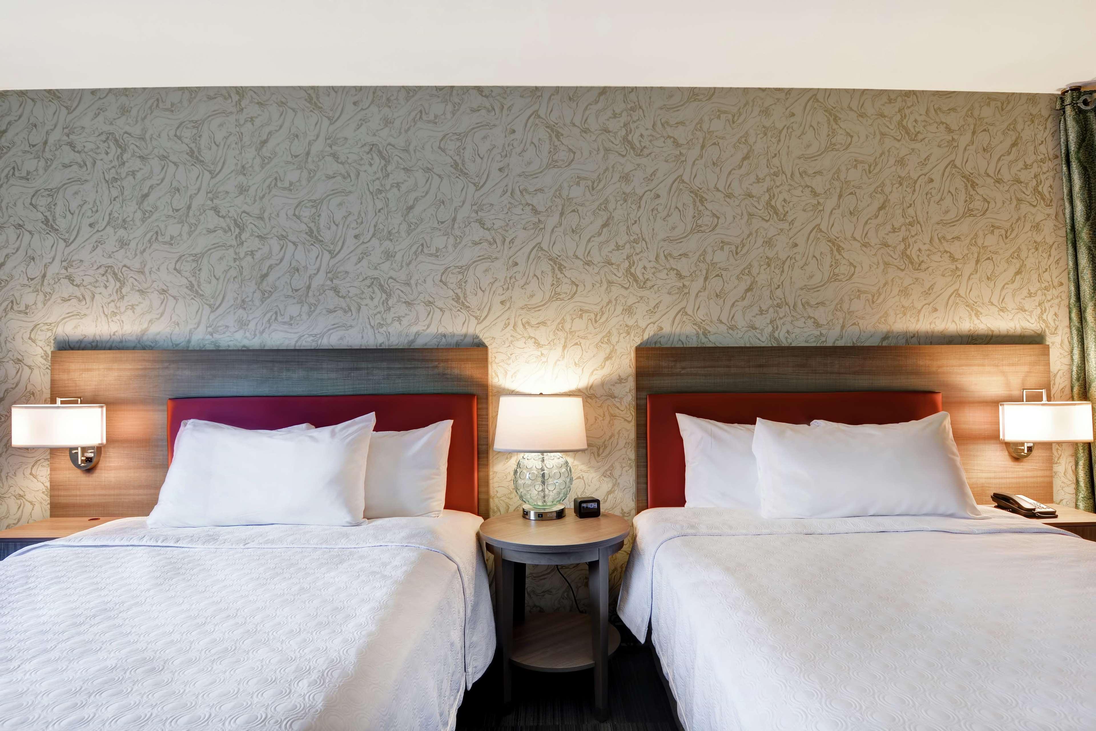 Studio Two Queen Beds