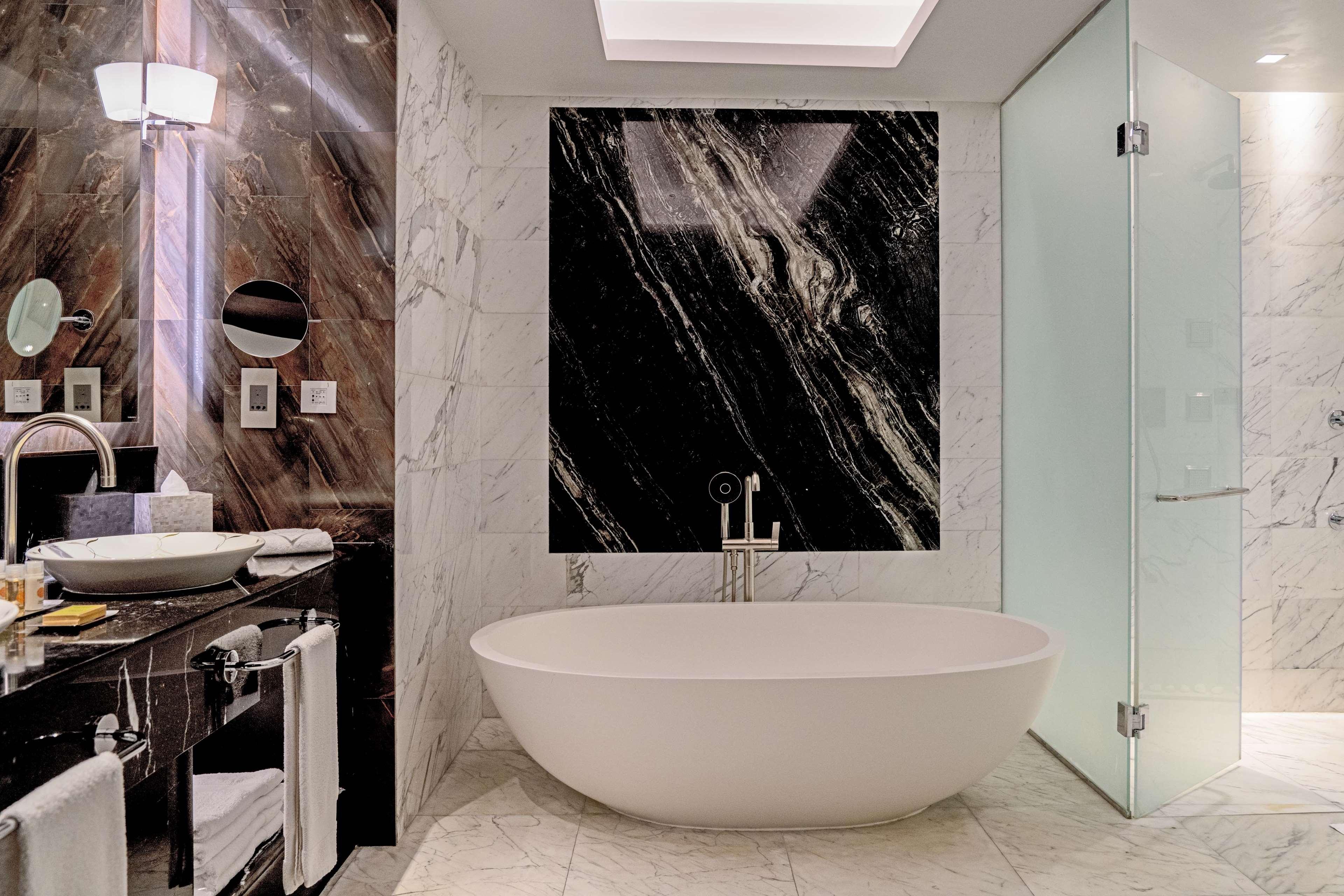 Suite Presidential with Views