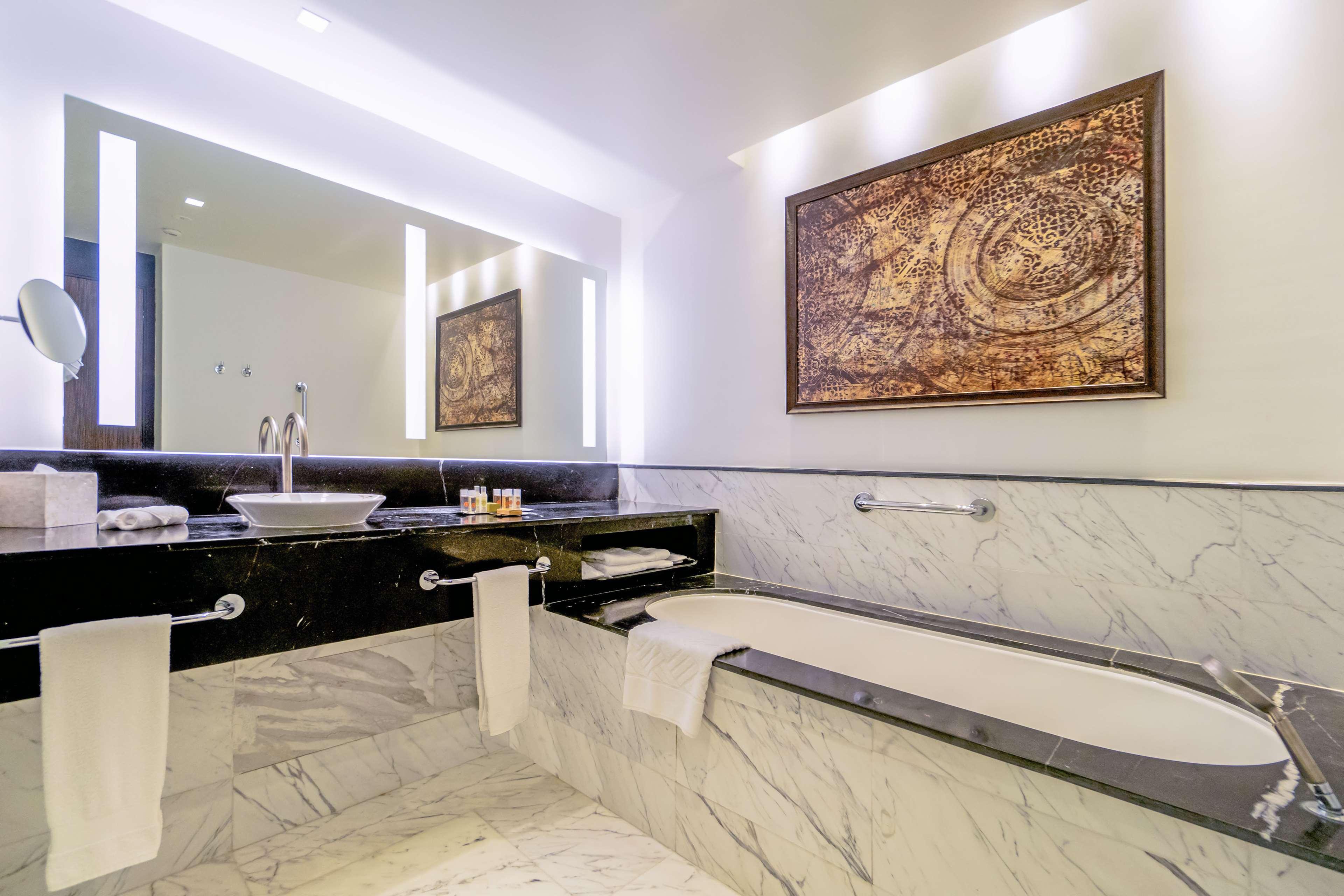 Suite Presidential with Views