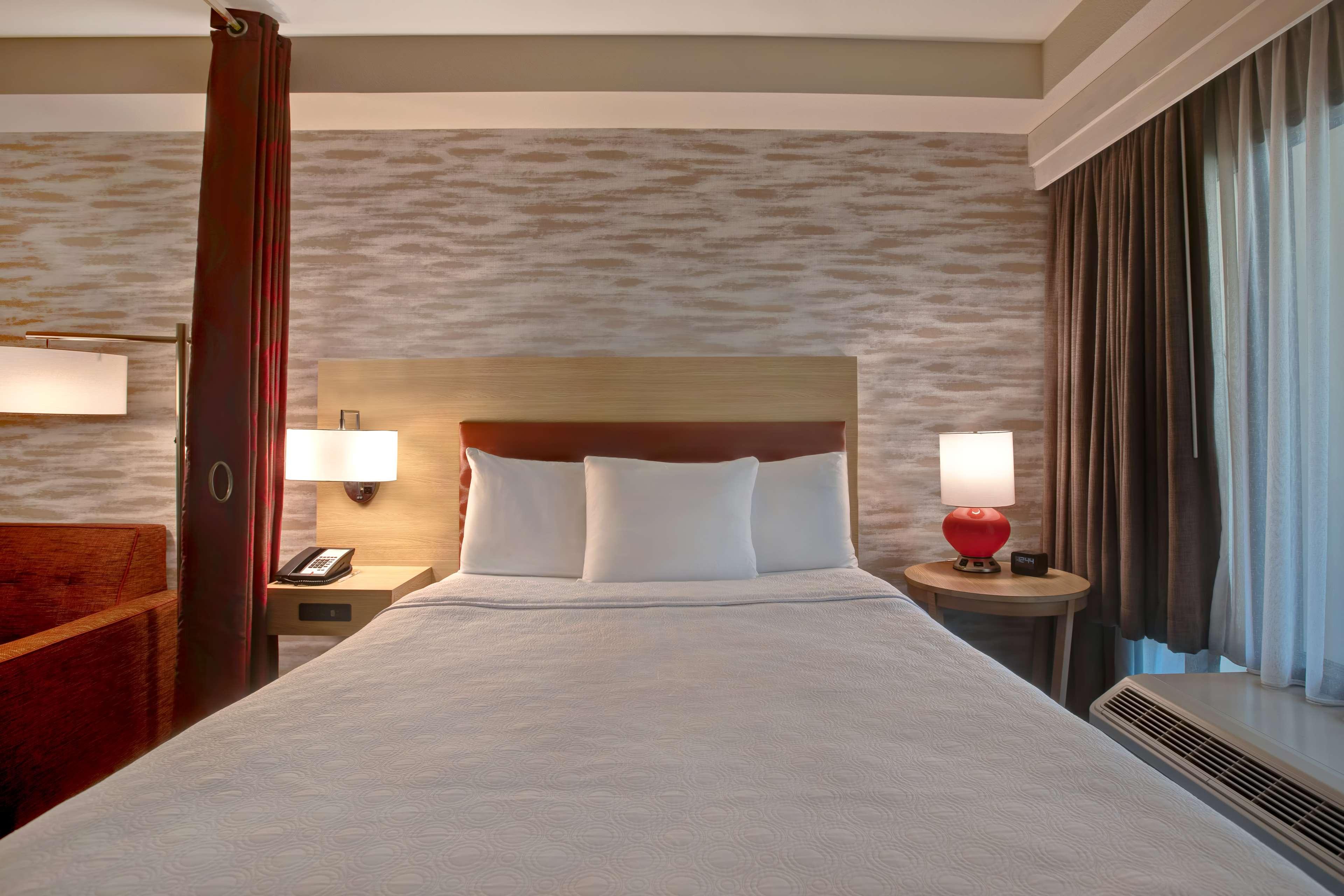 Studio Queen Size Bed