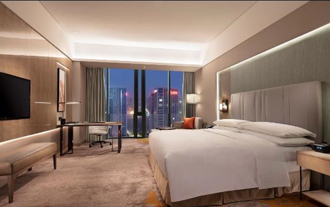 Room Deluxe King Bed