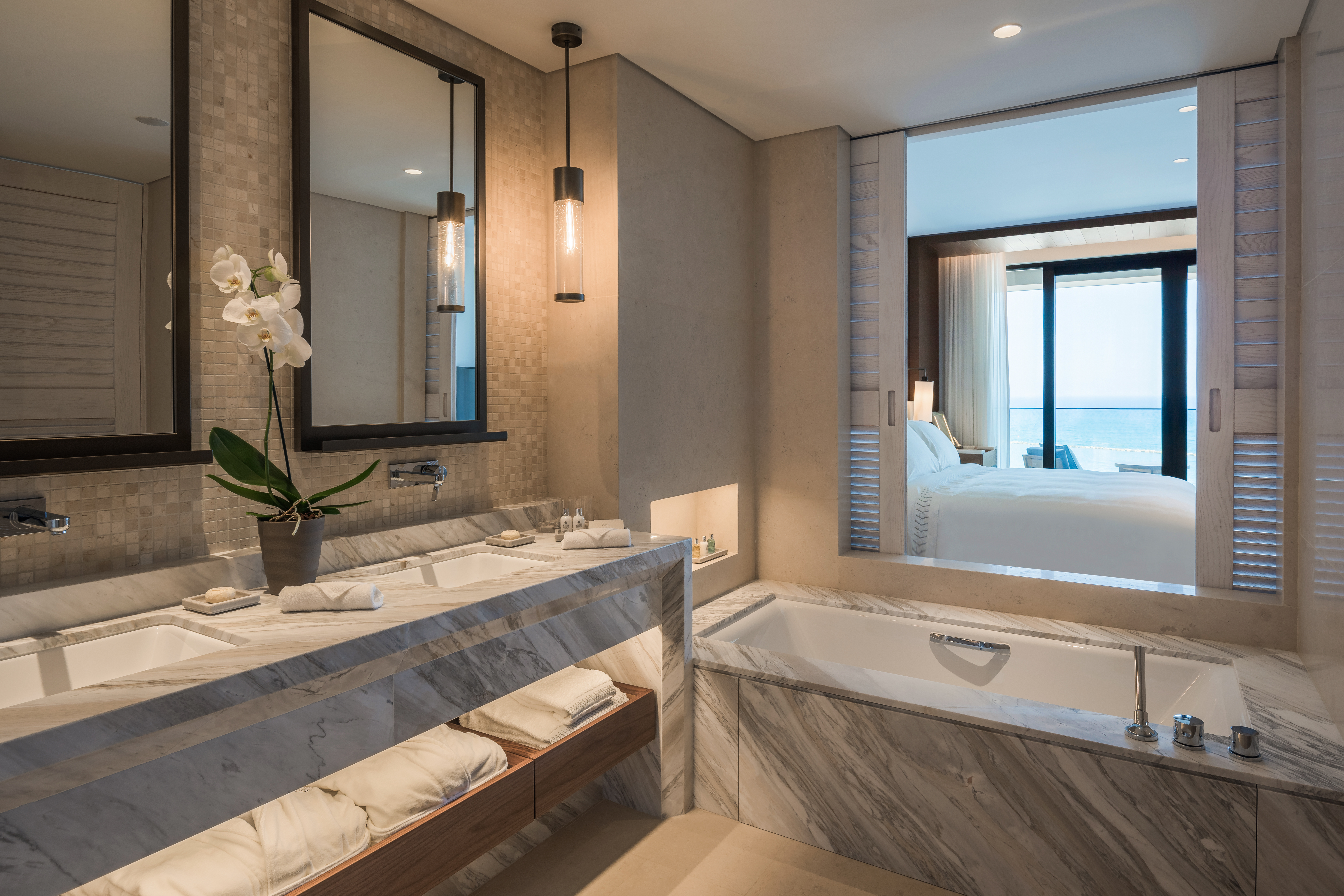 Double or Twin Deluxe Sea View