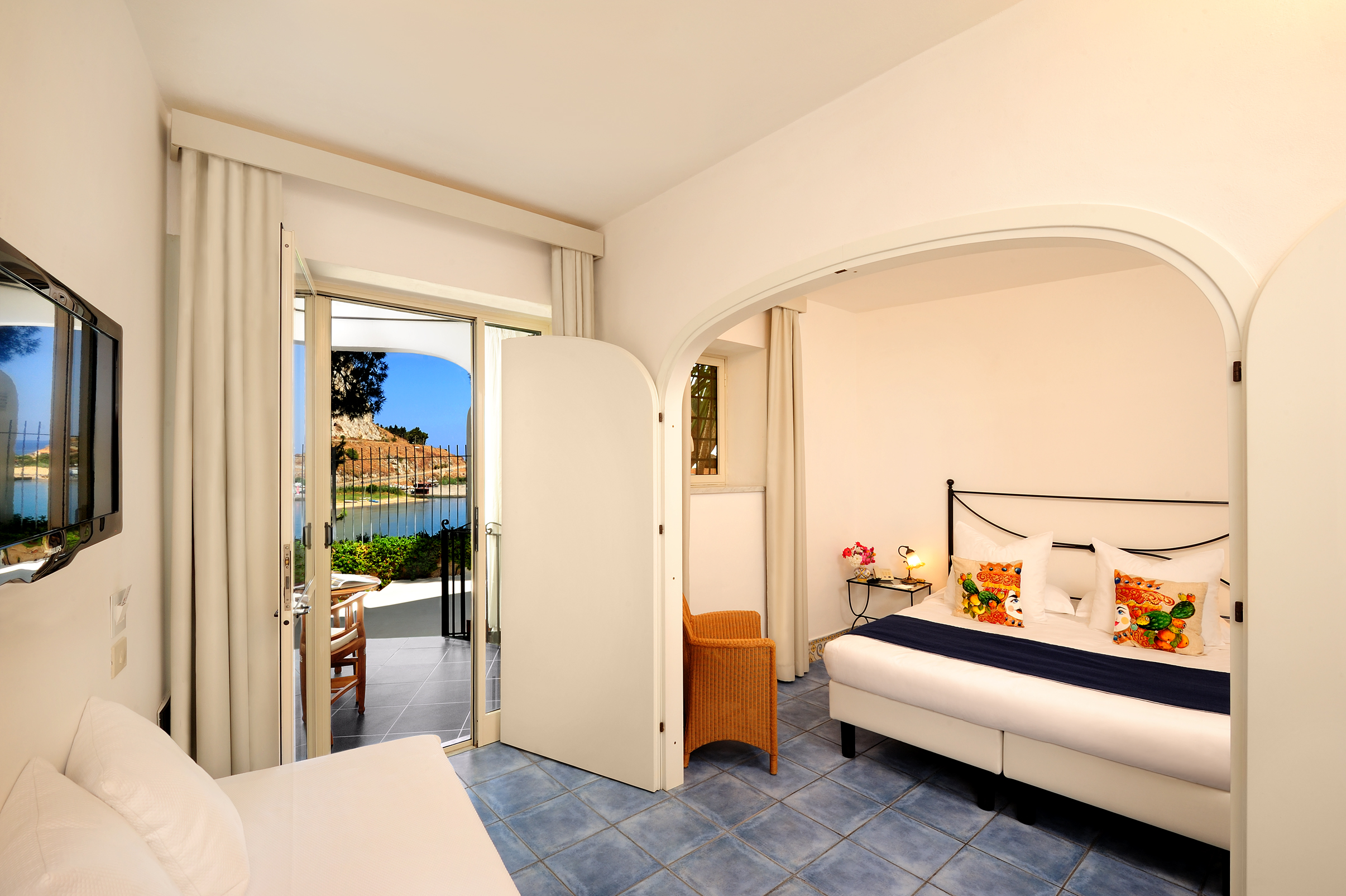 Double or Twin Standard