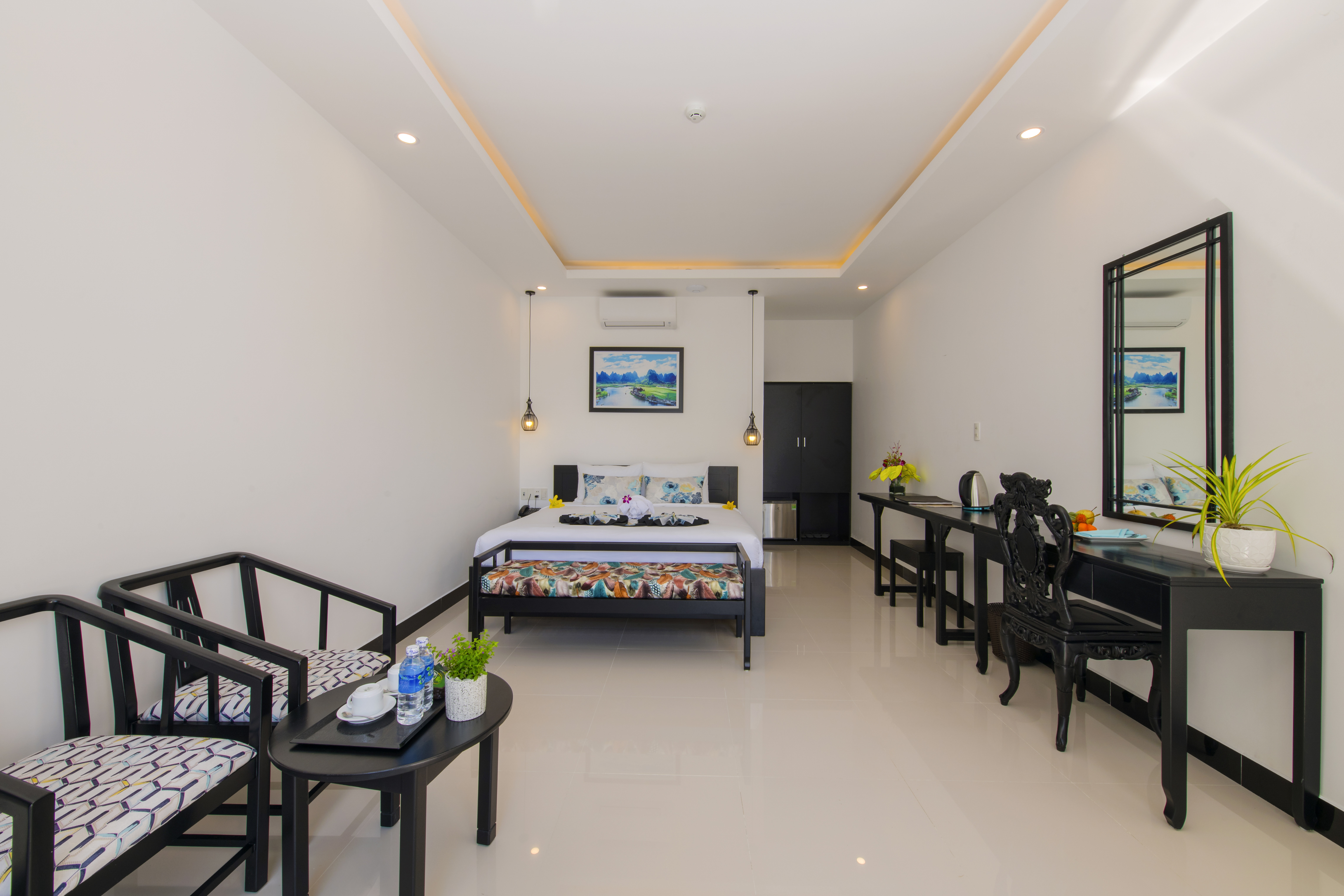 Double Pool View King Bed