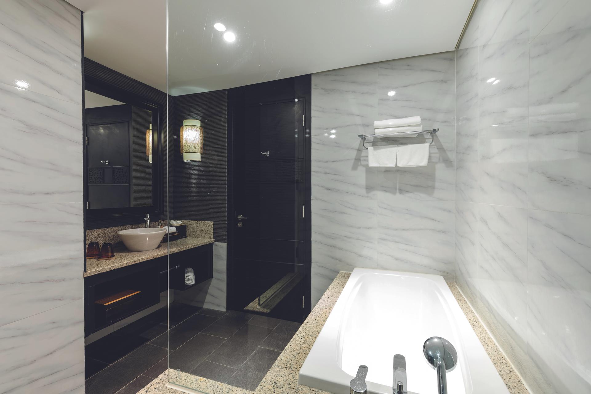 Junior Suite King Size Bed