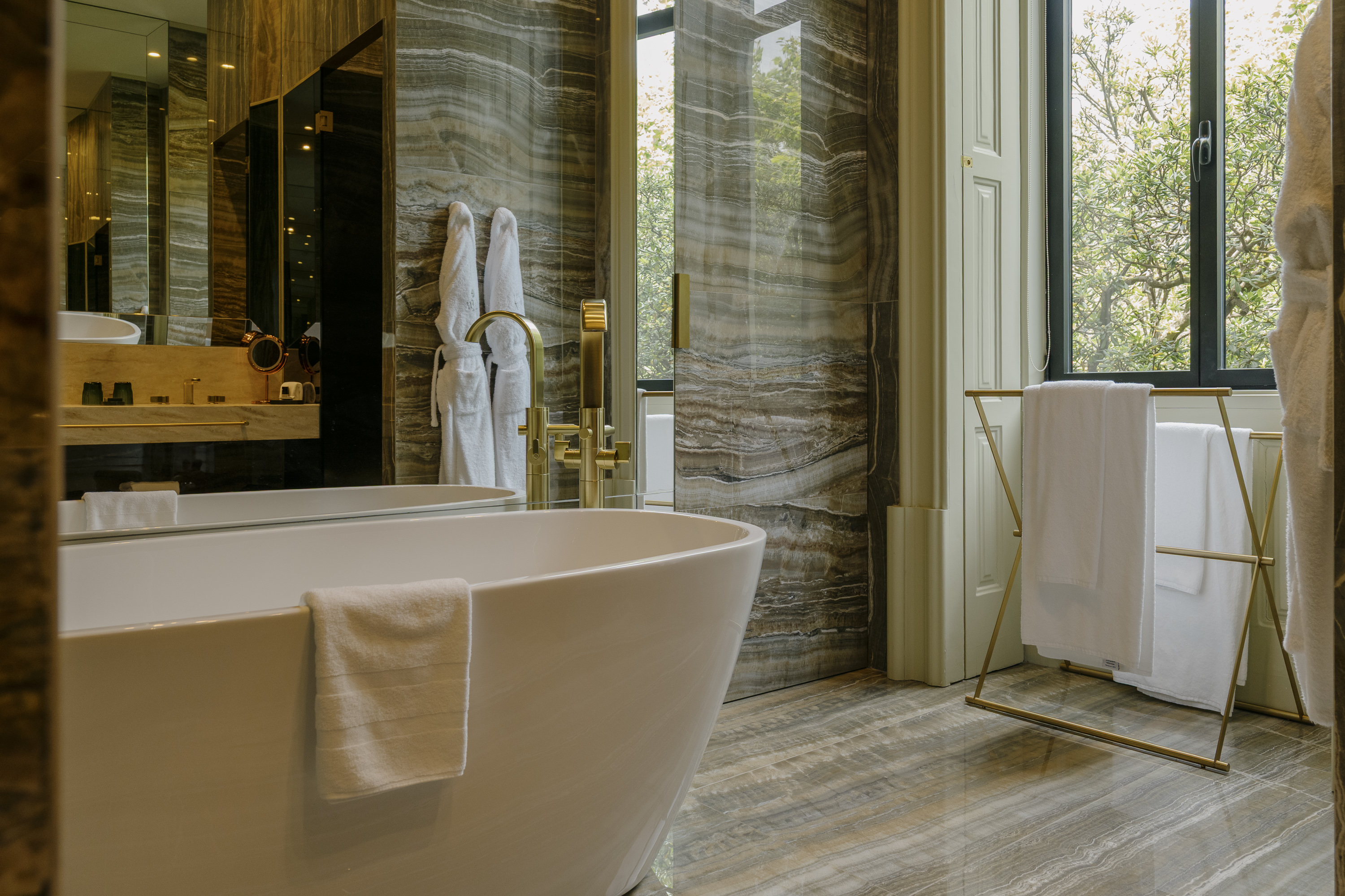 Double or Twin Standard