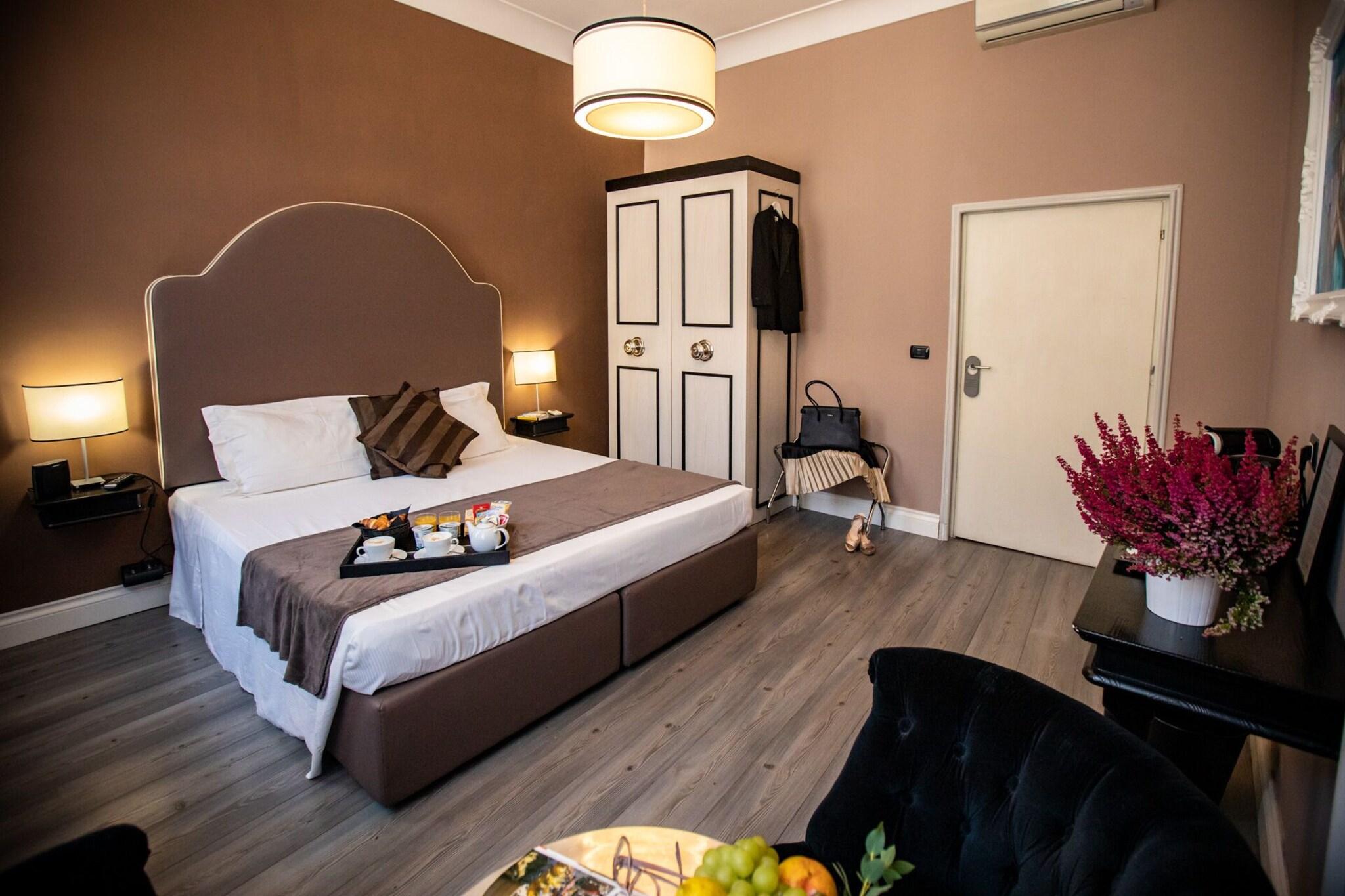 Double Deluxe Queen Bed