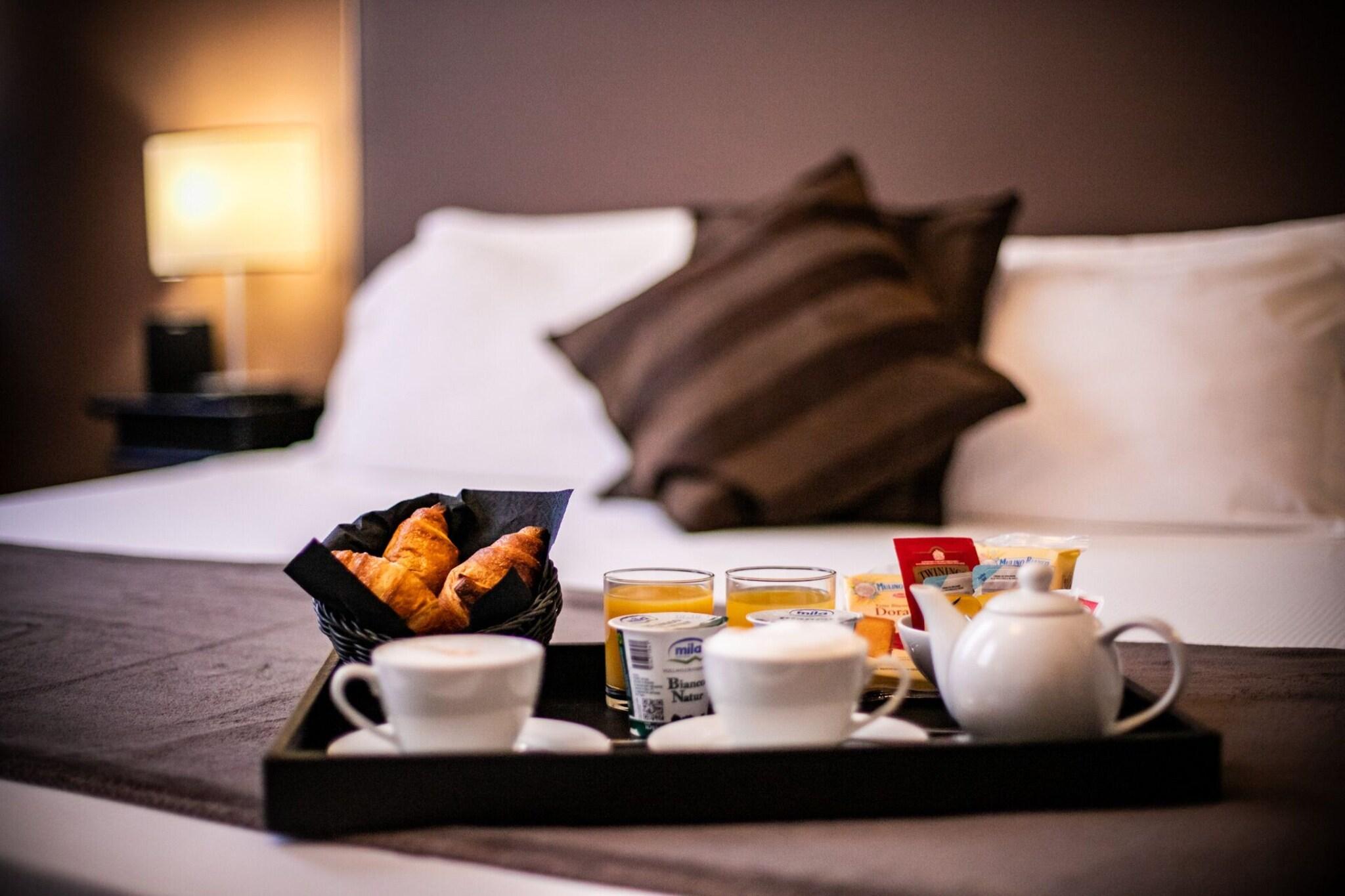 Double Deluxe Queen Bed