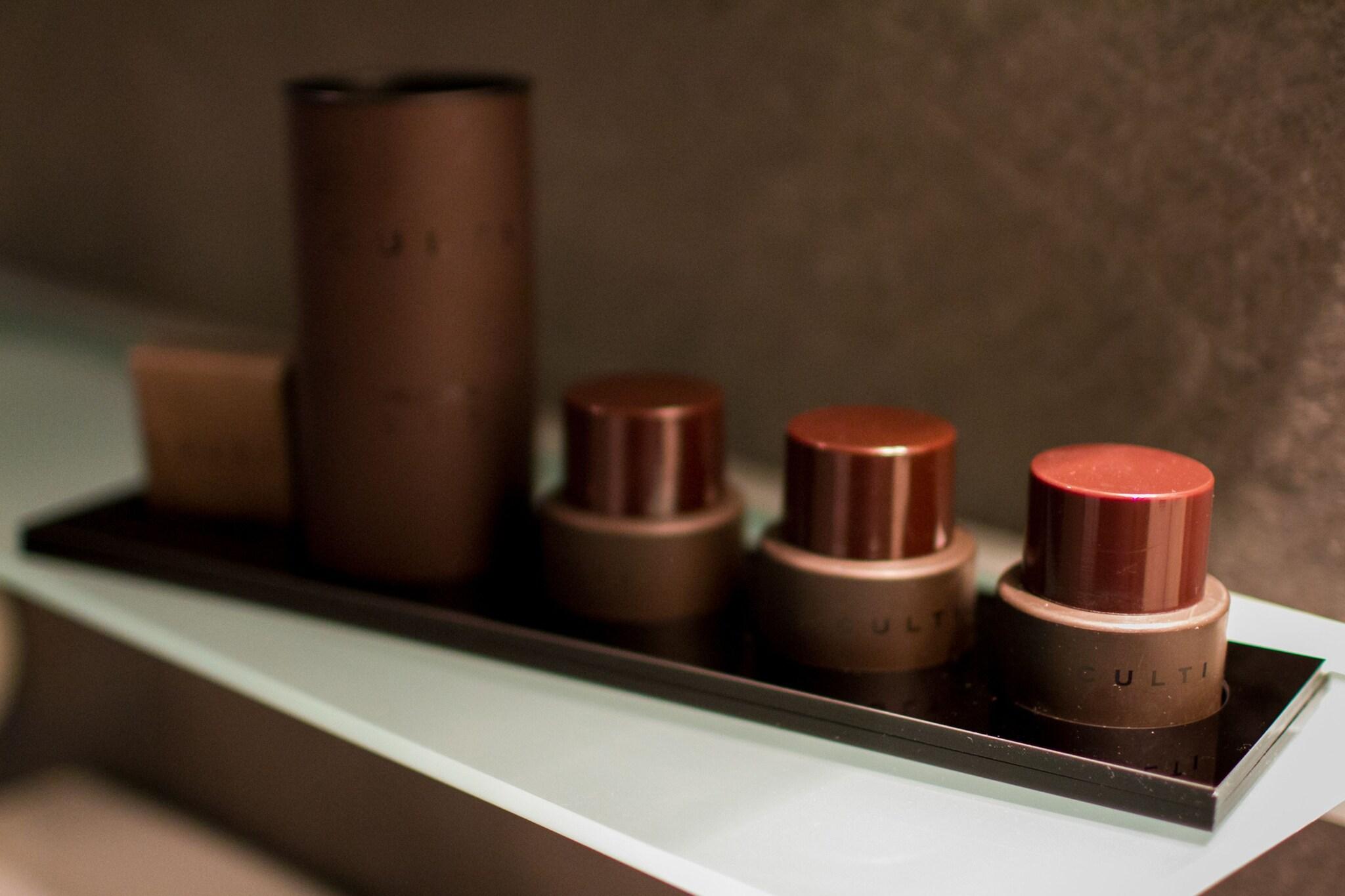 Double Deluxe Queen Bed