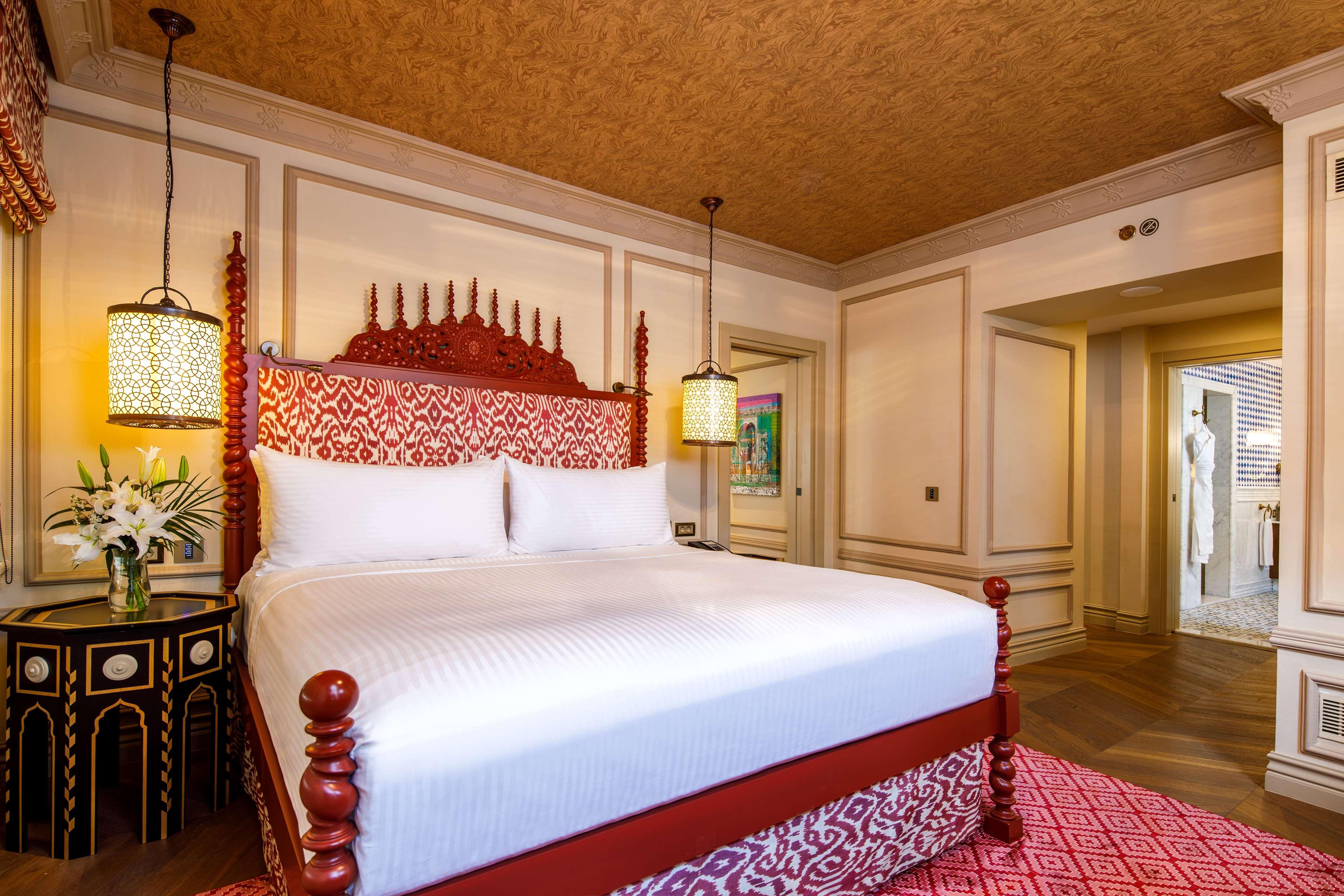 Junior Suite King Size Bed